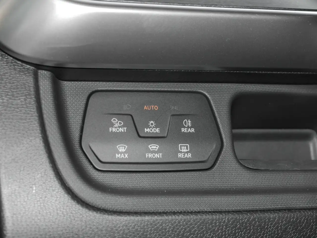 Volkswagen ID. Buzz GTX KR 21" EasyOpen Harman Navi ACC IQ.Light 12