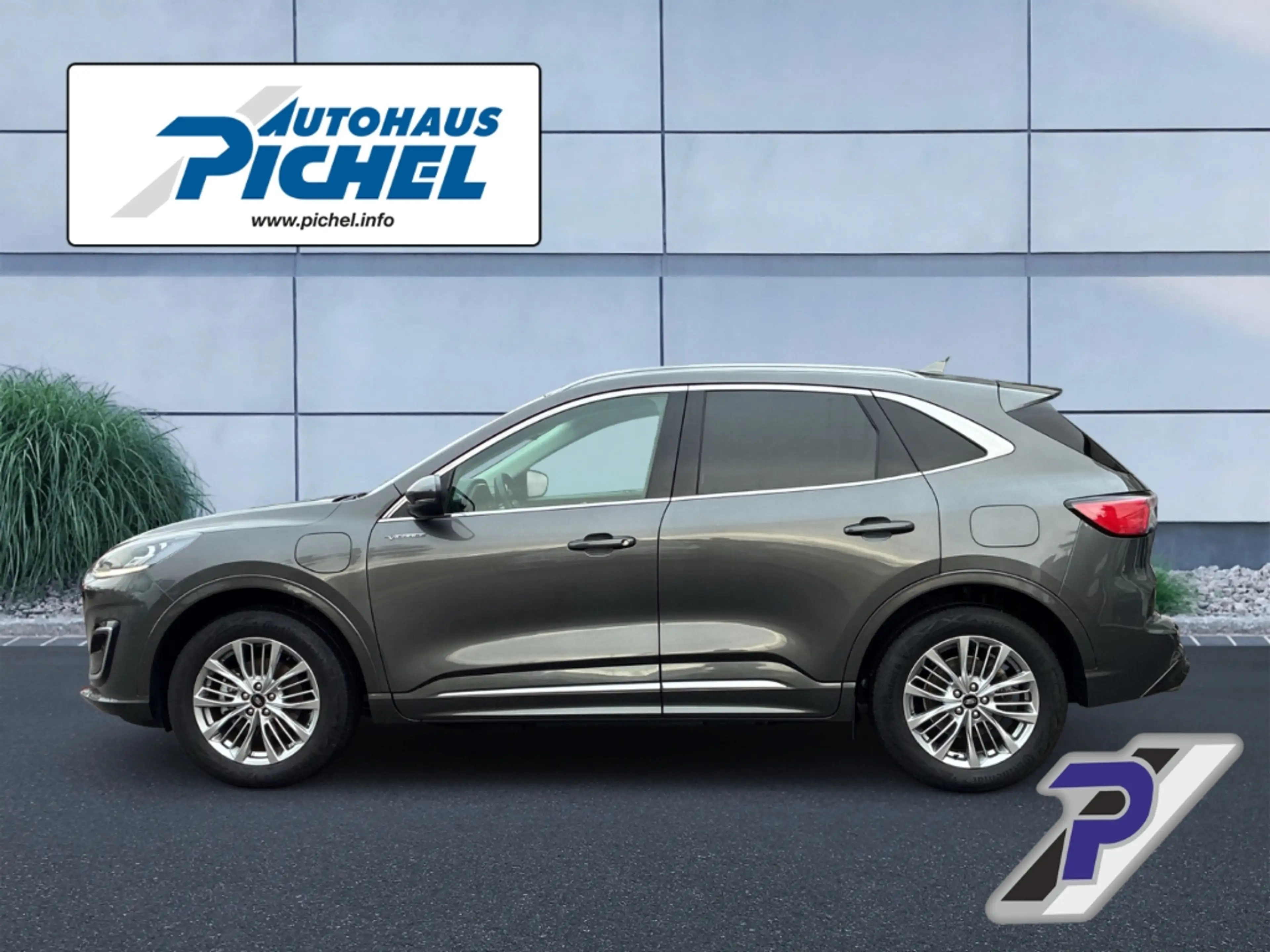 Ford Kuga PHEV Vignale AKTIONSFAHRZEUG AHK+LED+TOP-ZUSTAND — photo 3
