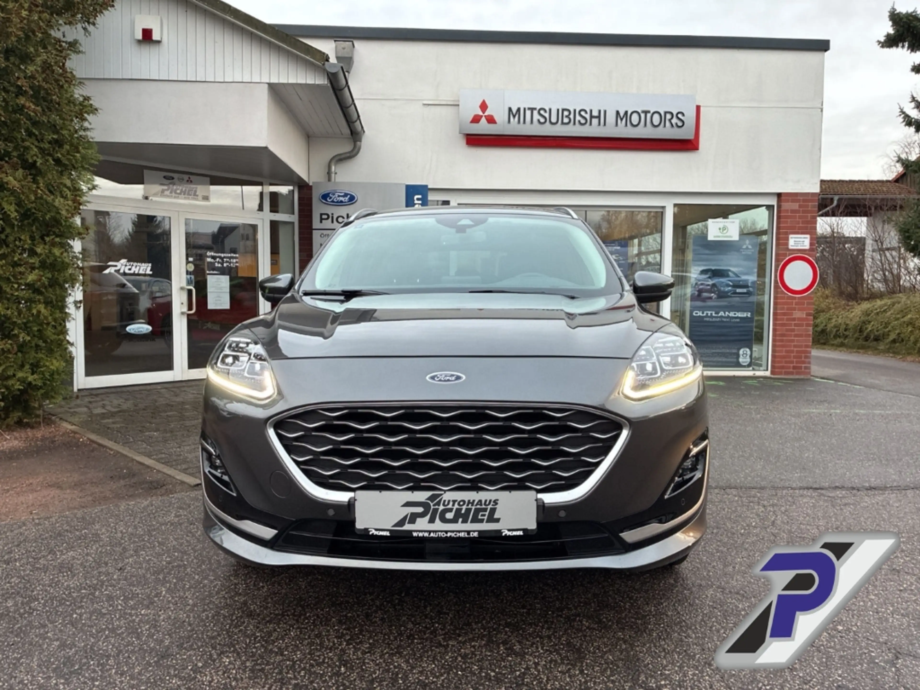 Ford Kuga PHEV Vignale AKTIONSFAHRZEUG AHK+LED+TOP-ZUSTAND — photo 9
