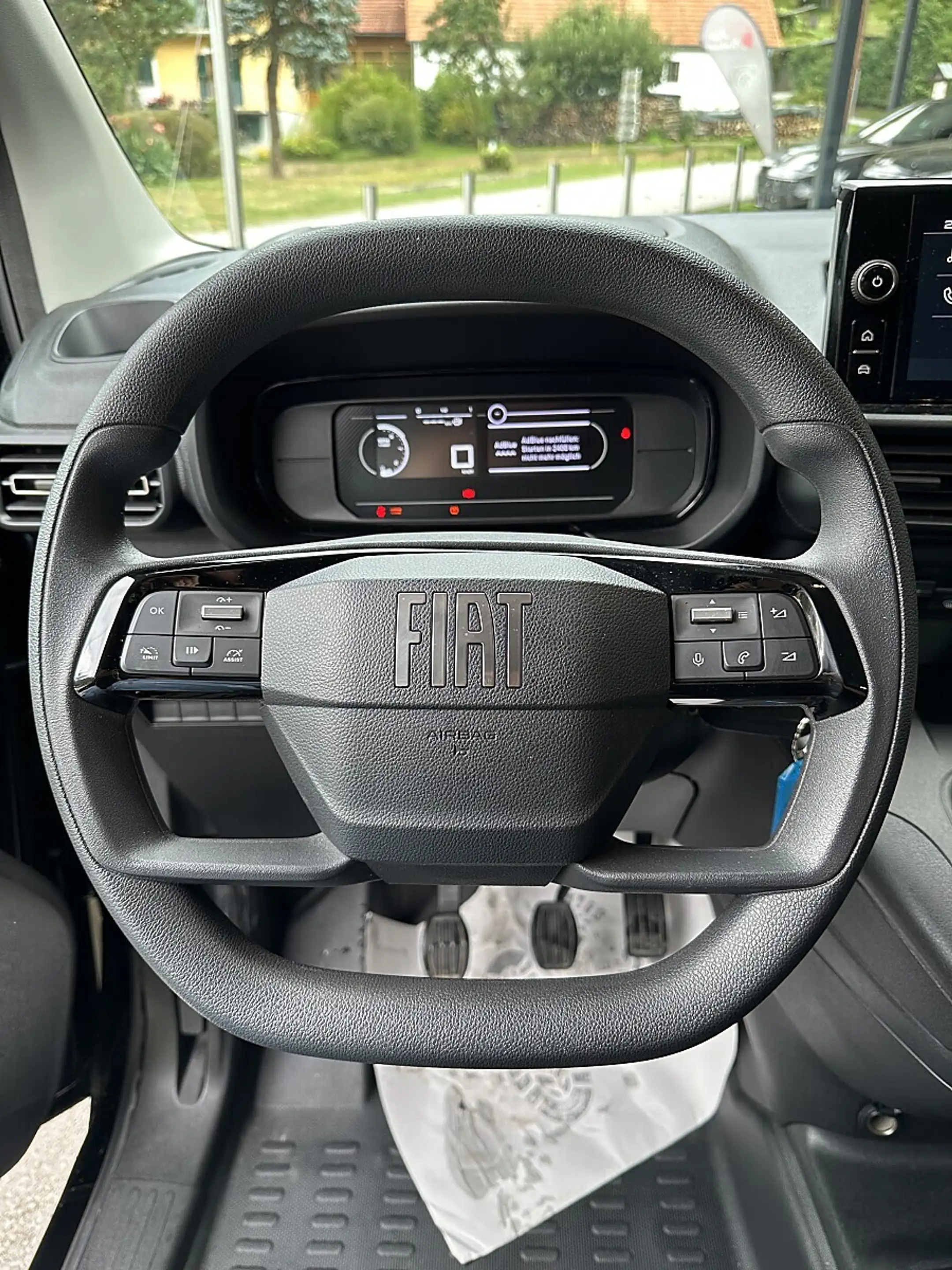 Fiat Doblo XL Diesel 130 S&S 6-Gang-Manuell — photo 11