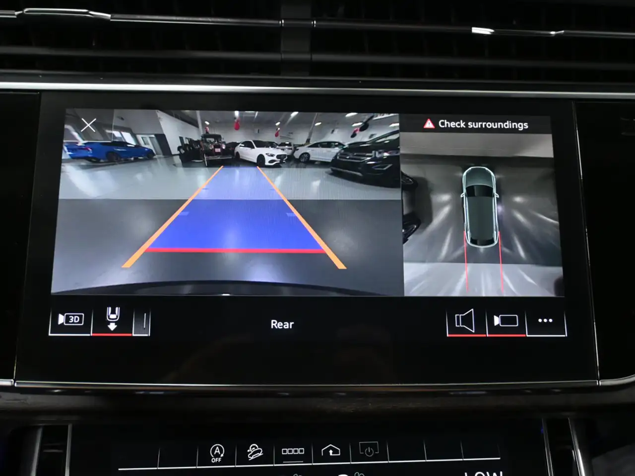 Audi Q8 снимка Audi Q8