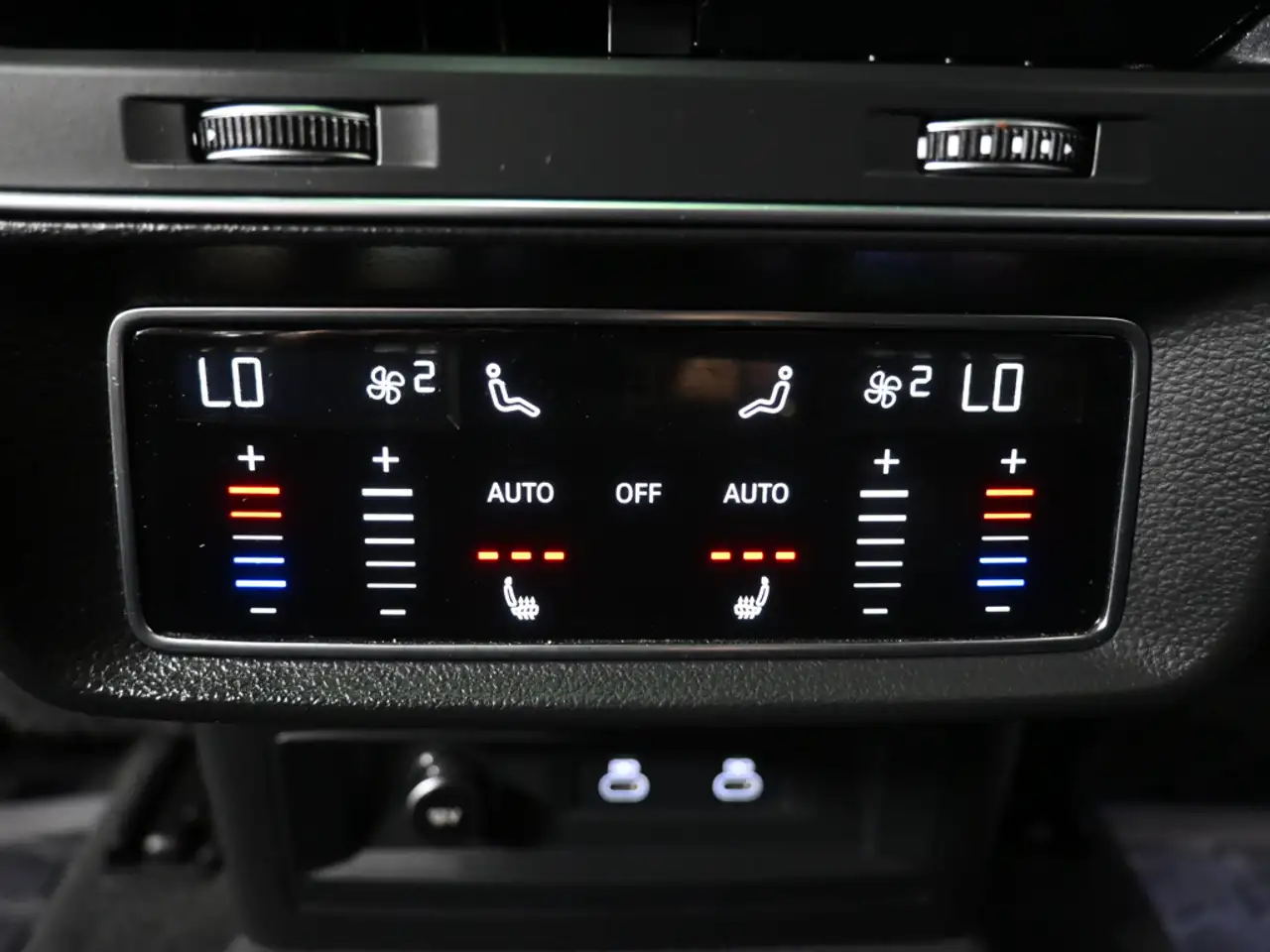 Audi Q8 снимка Audi Q8