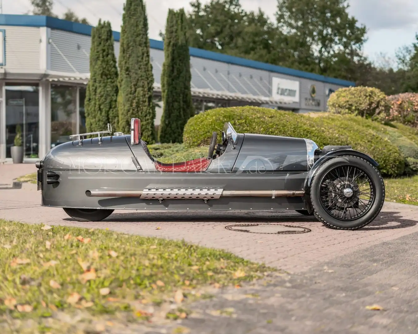 Morgan 3-Wheeler Gris - 2