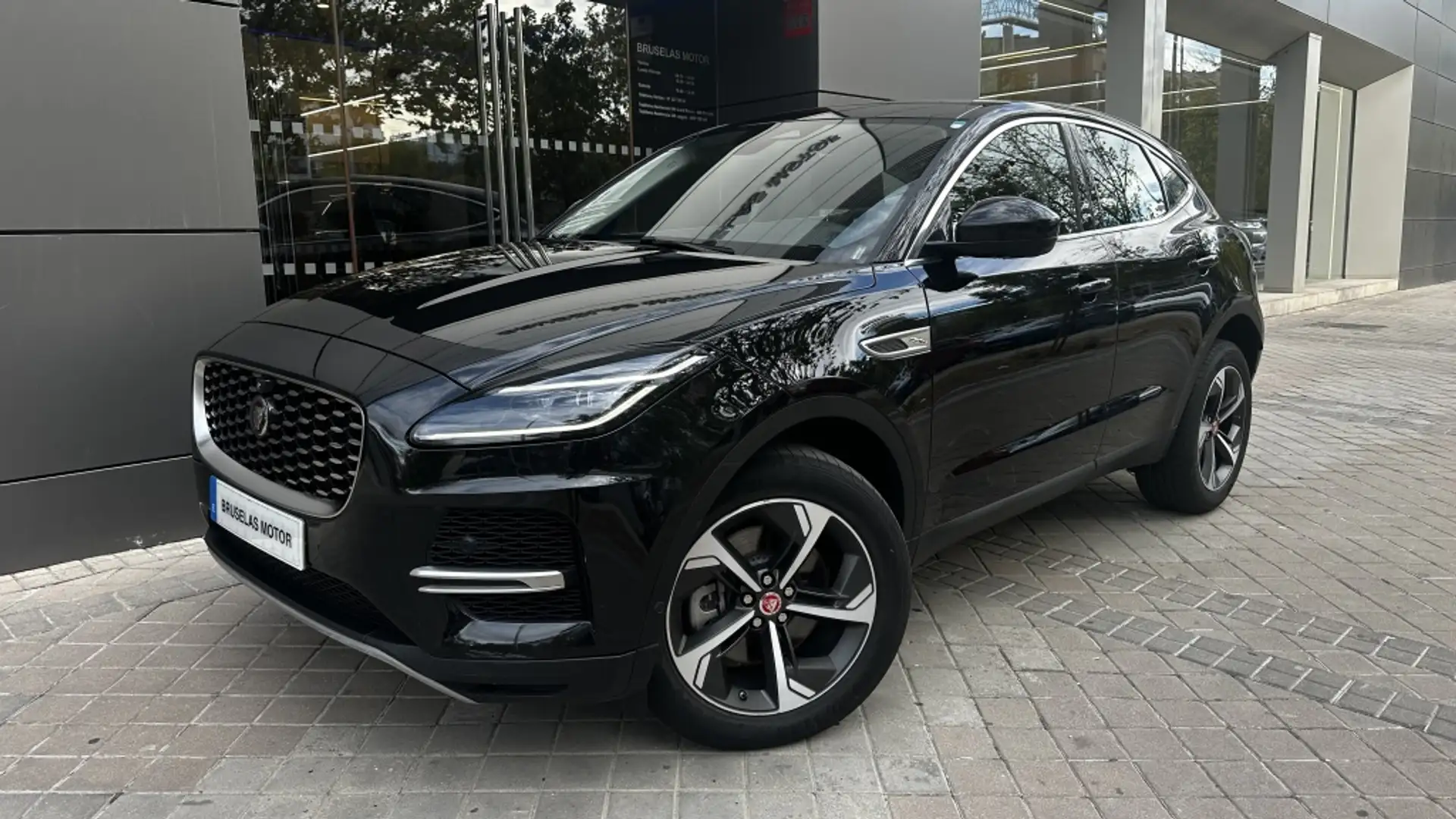 Jaguar E-Pace 2.0D I4 SE AWD Aut. 163 Negro - 1