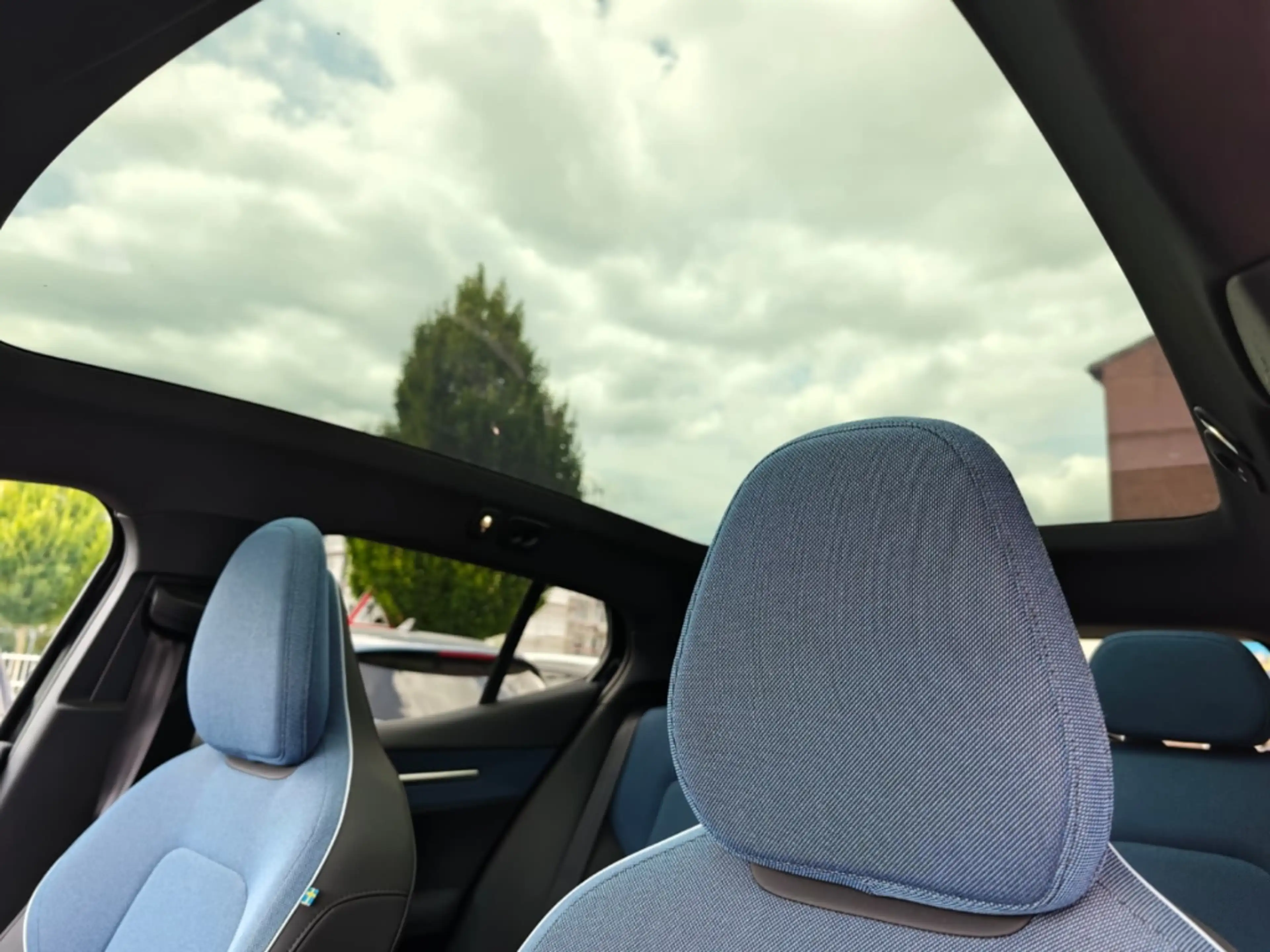 Volvo EX30 Cross Country Ultra  Performance Pure Electric AWD — photo 13