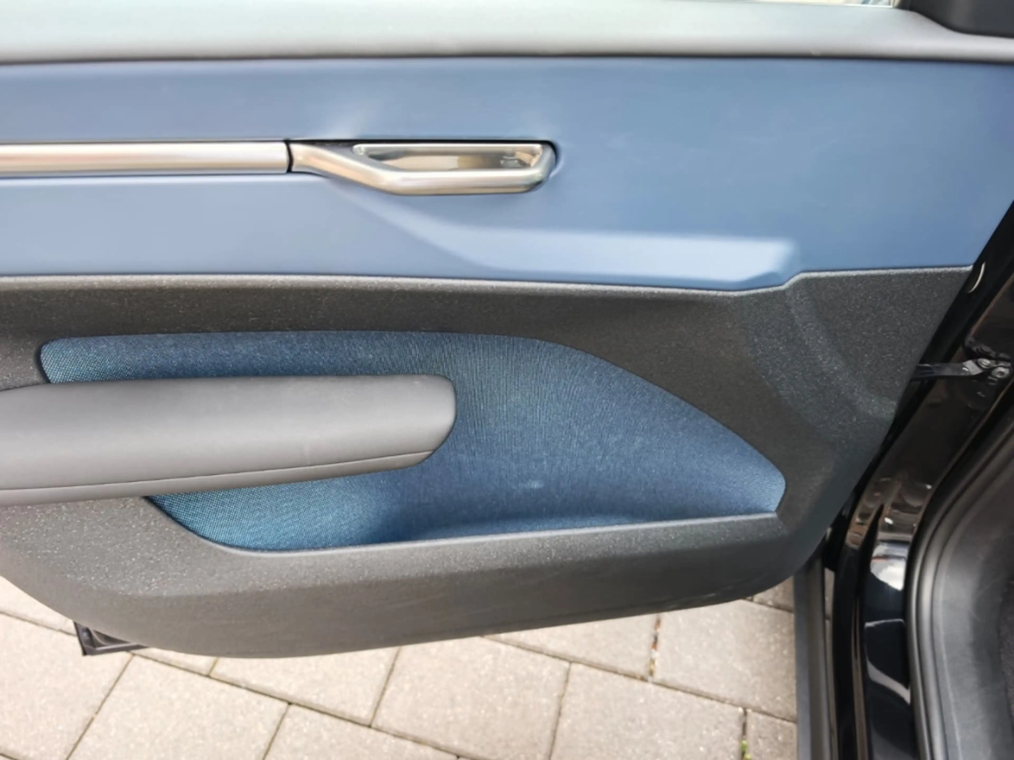 Volvo EX30 Cross Country Ultra  Performance Pure Electric AWD — photo 10