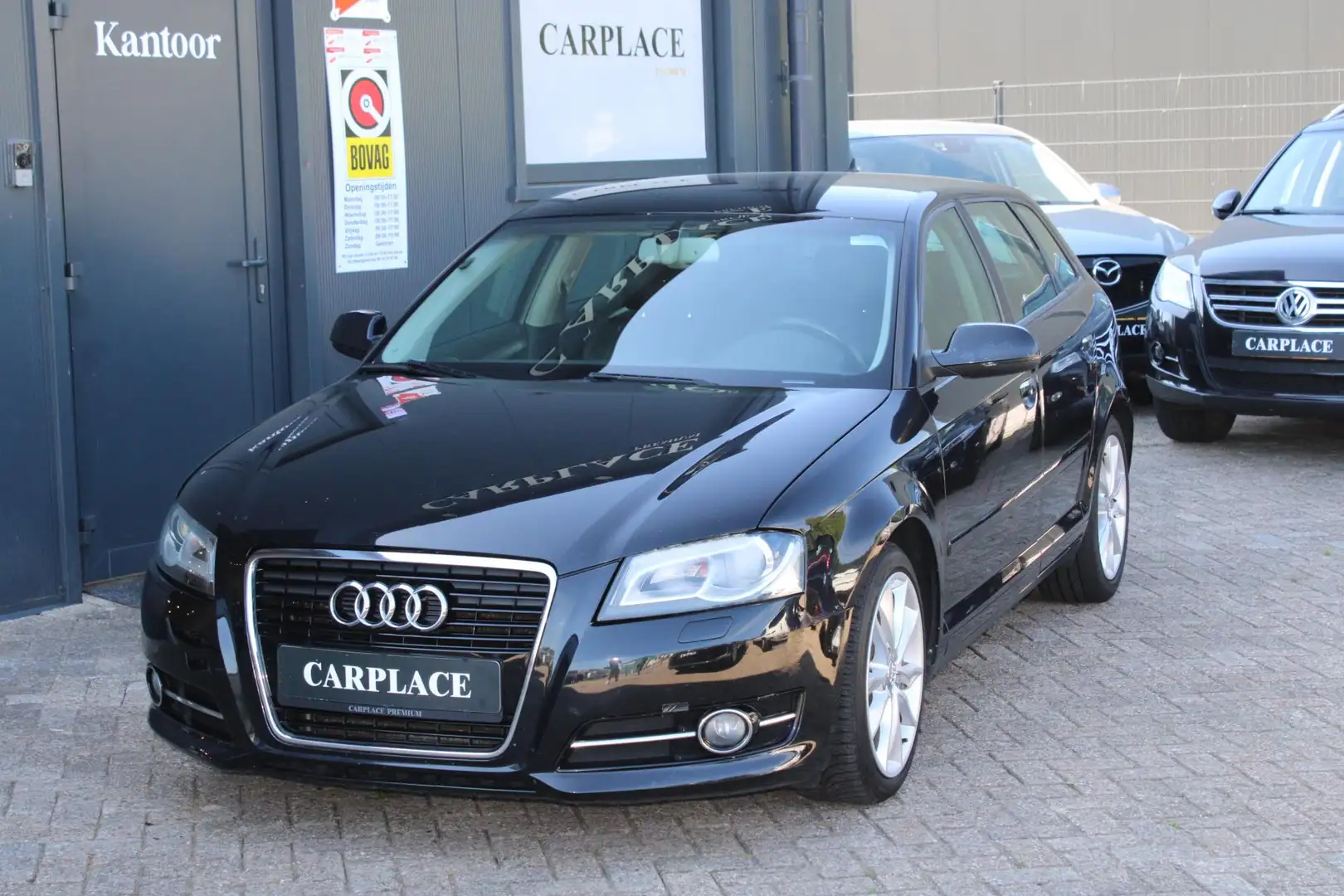Audi A3 Sportback 1.4 TFSI Ambition Advance Zwart - 2