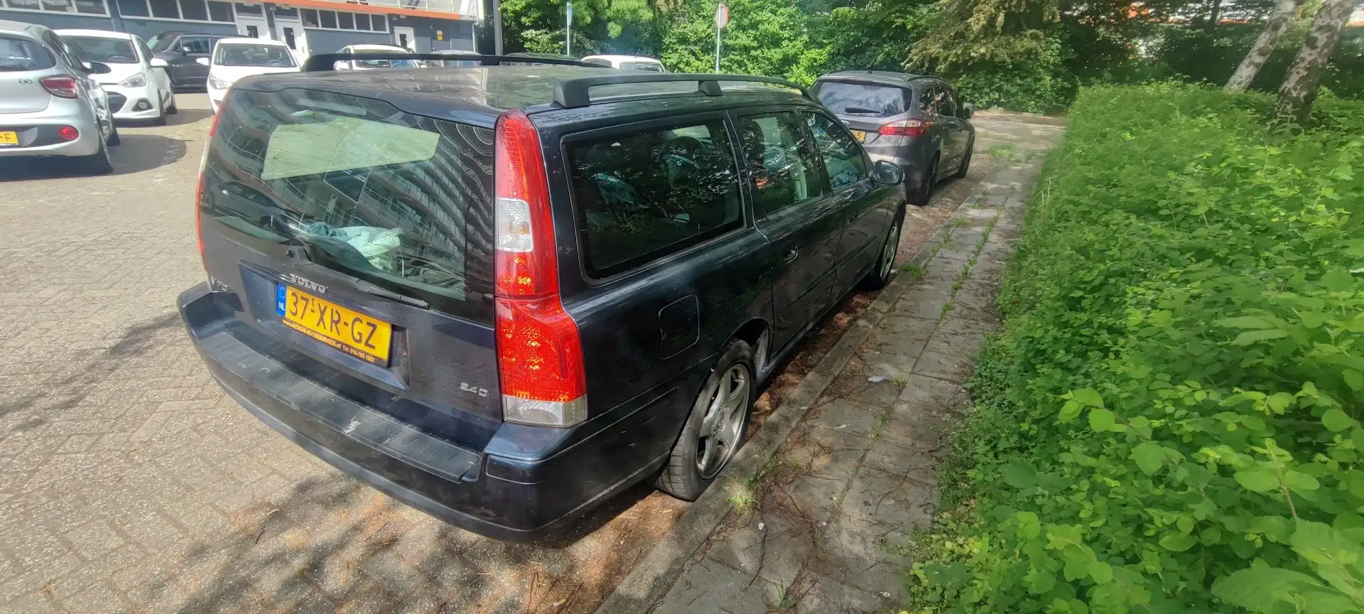 Volvo V70 2.4 D DPF Edition Comfort - 1
