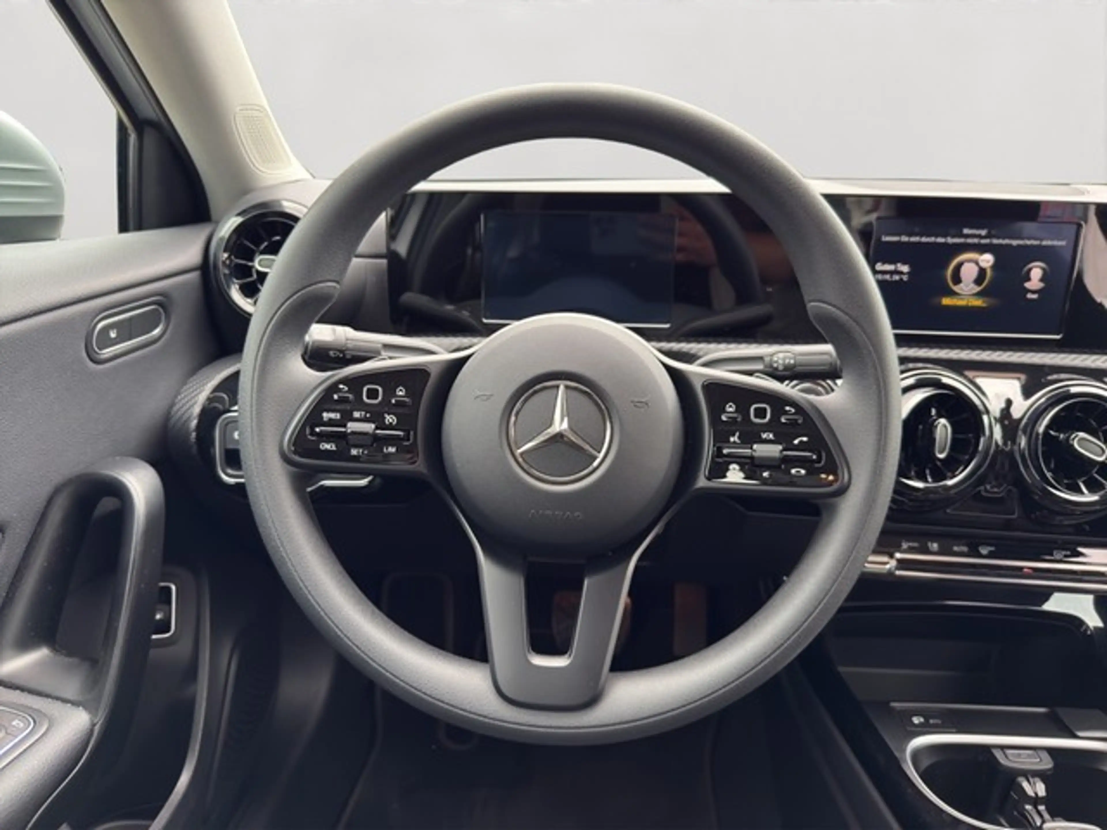 Mercedes-Benz E 250 A-Klasse 250 e Plug-in-Hybrid Navi+Sitzhzg+PDC ... — photo 13