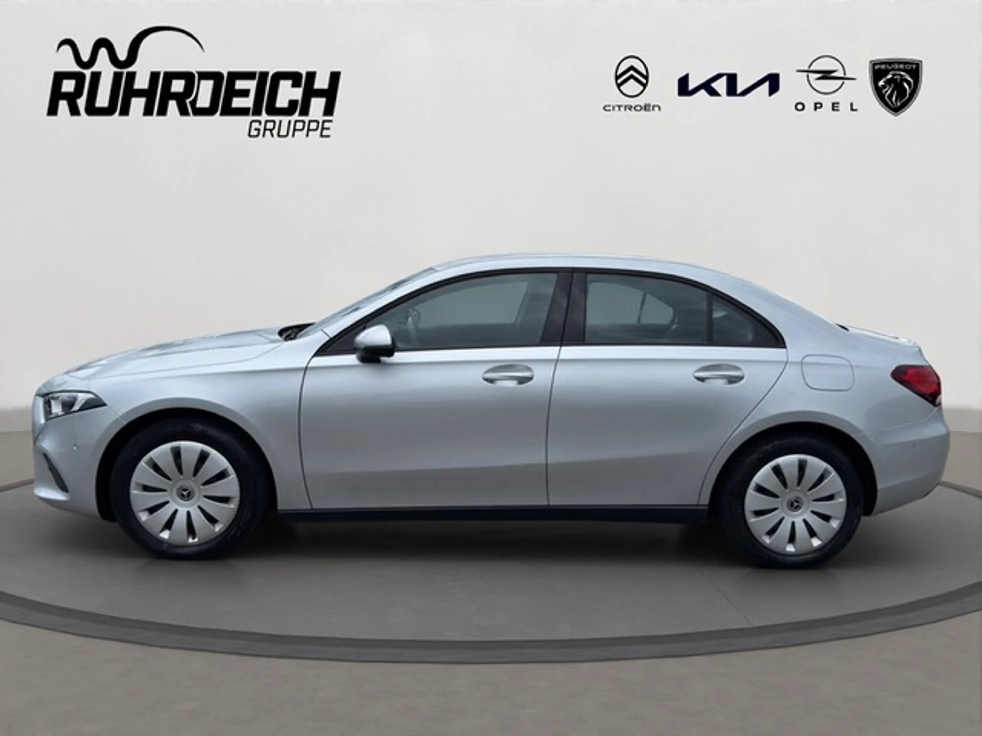 Mercedes-Benz E 250 A-Klasse 250 e Plug-in-Hybrid Navi+Sitzhzg+PDC ... — photo 2