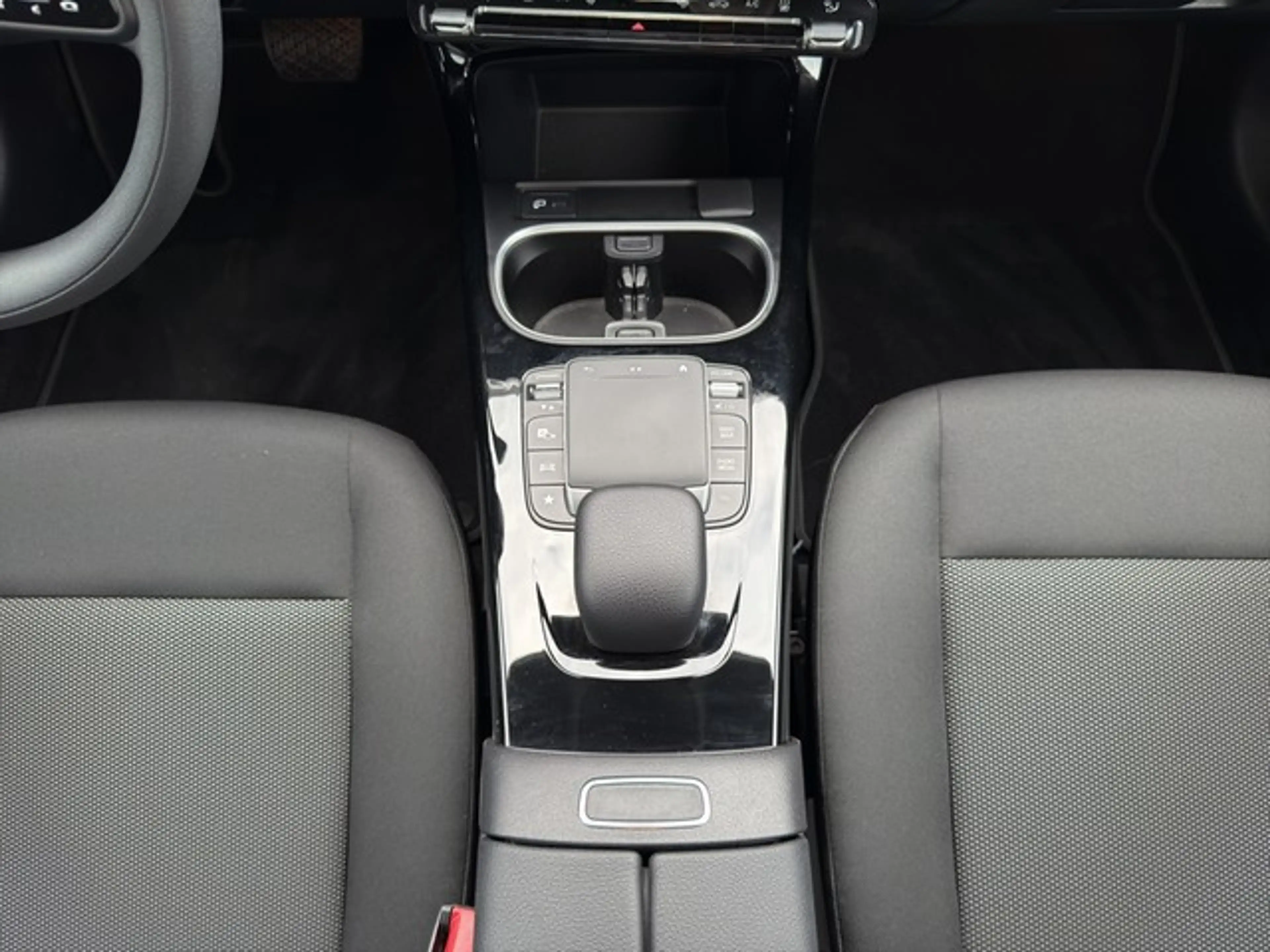 Mercedes-Benz E 250 A-Klasse 250 e Plug-in-Hybrid Navi+Sitzhzg+PDC ... — photo 11