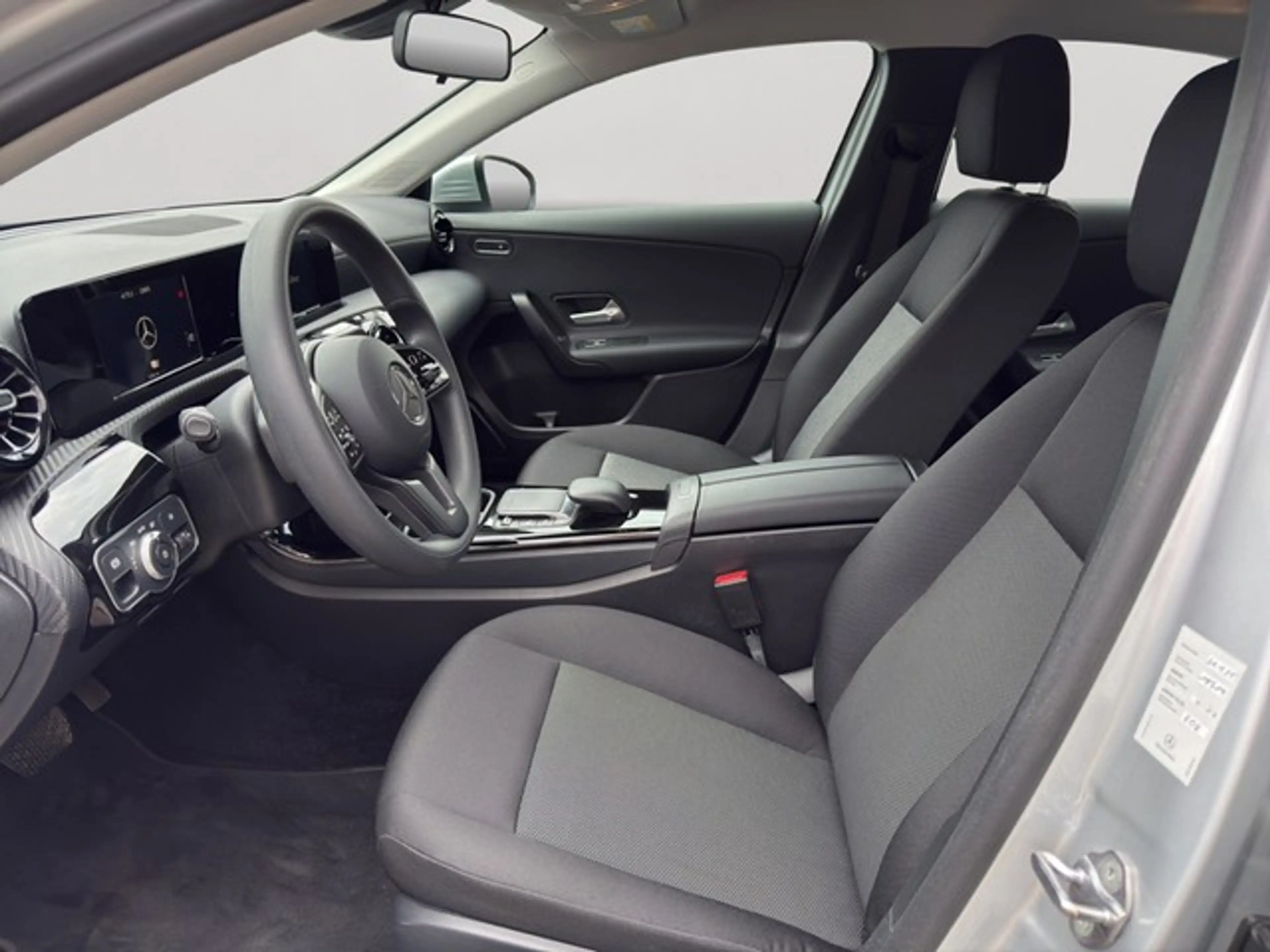 Mercedes-Benz E 250 A-Klasse 250 e Plug-in-Hybrid Navi+Sitzhzg+PDC ... — photo 8