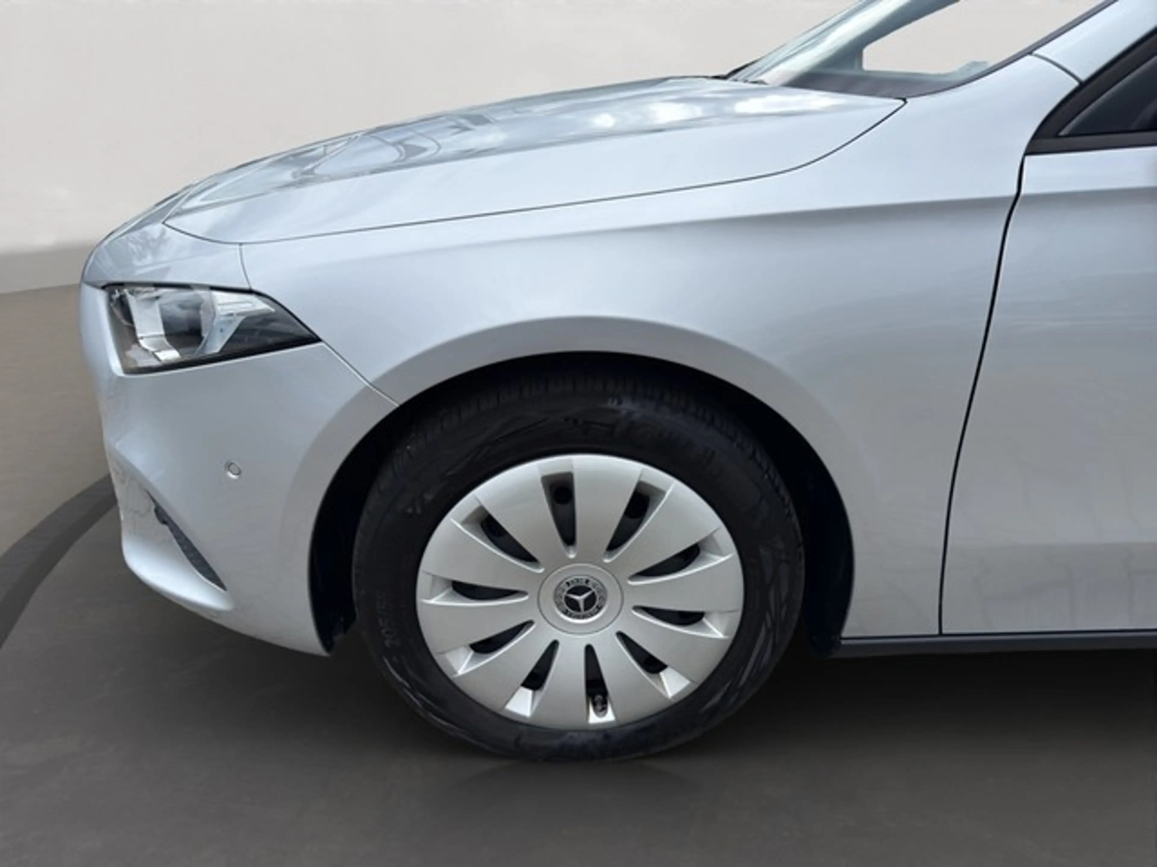 Mercedes-Benz E 250 A-Klasse 250 e Plug-in-Hybrid Navi+Sitzhzg+PDC ... — photo 7