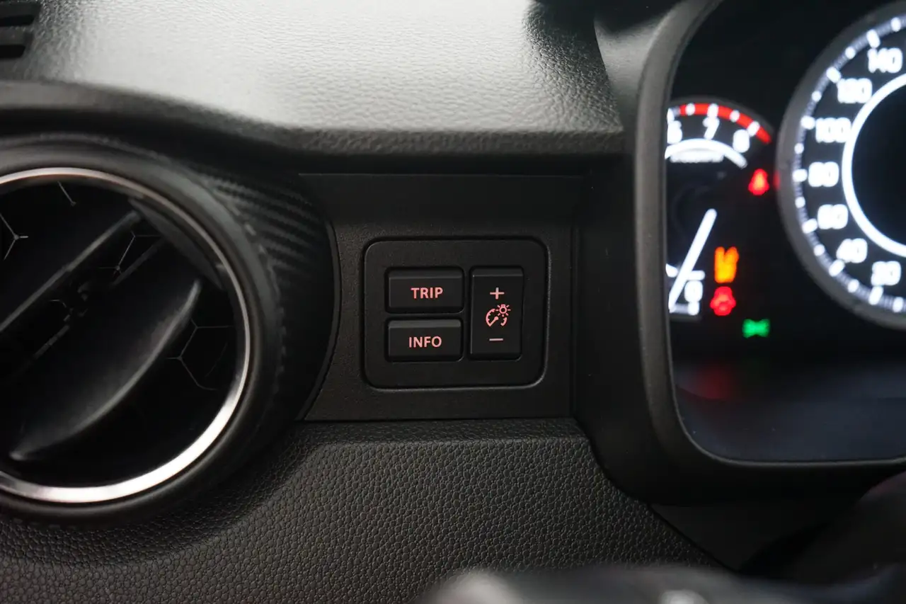 Suzuki Ignis 2024 — фото 15