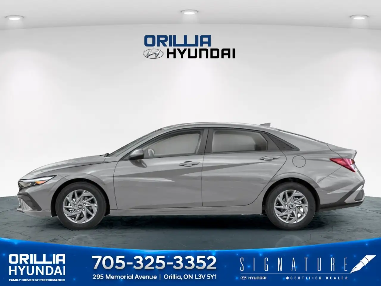 Hyundai ELANTRA photo Hyundai ELANTRA