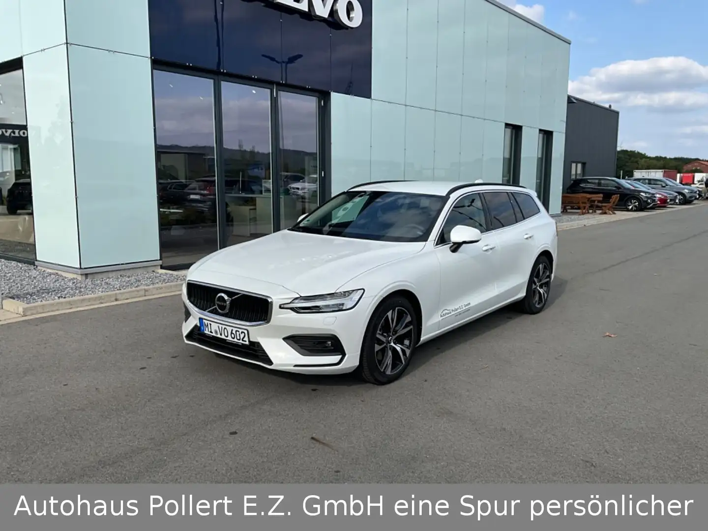 Volvo V60 Kombi Core Bianco - 2