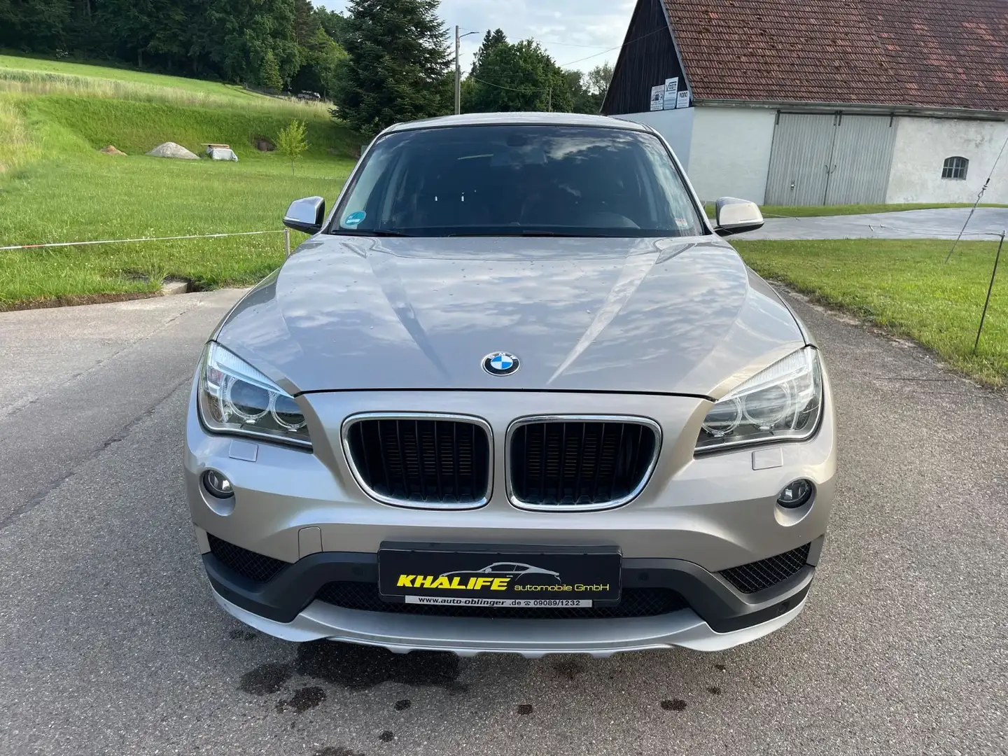 BMW X1 Baureihe X1 28 i xDrive Silber - 2
