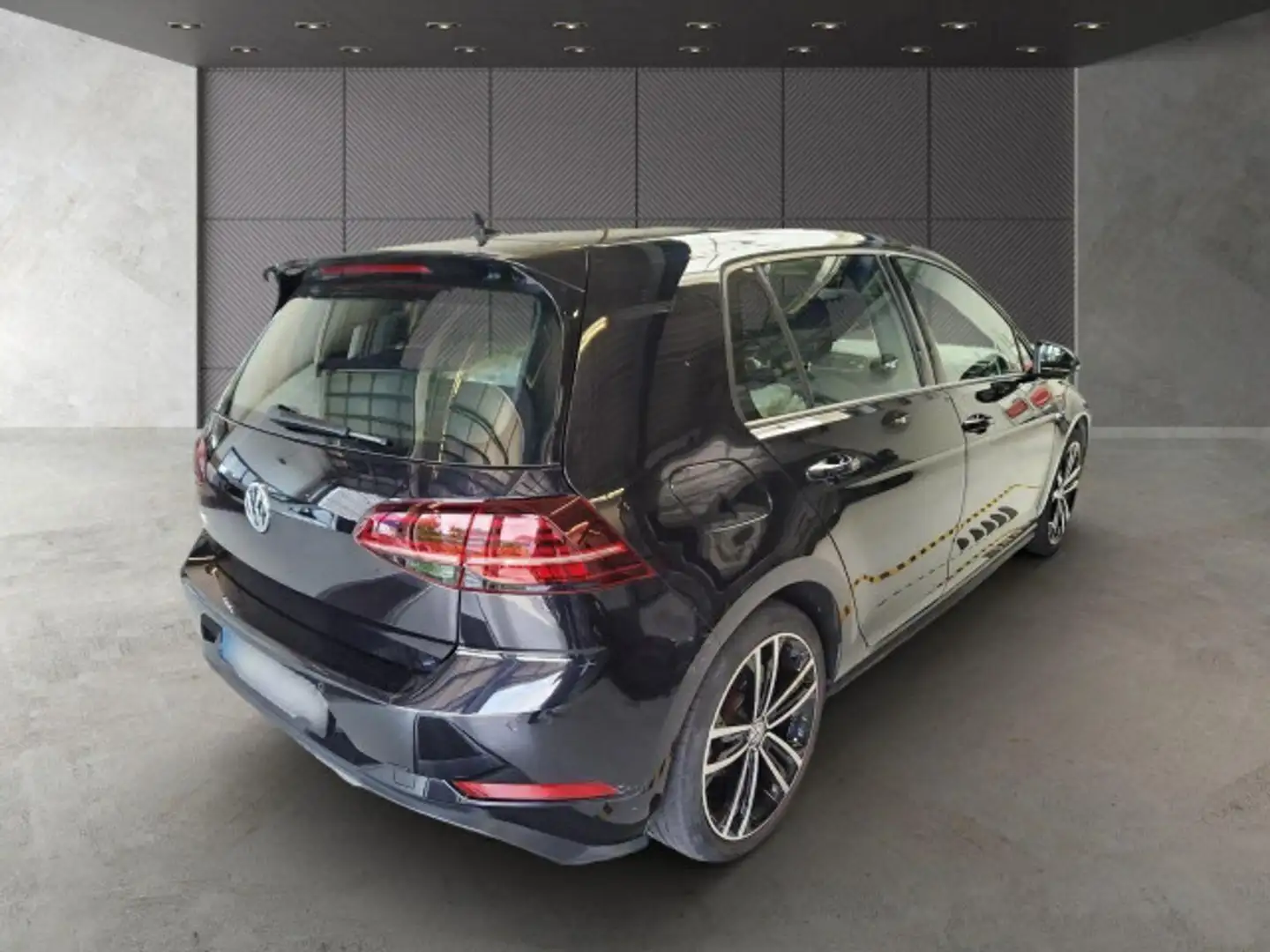 Volkswagen Golf GTE GTE 1.4TSI DSG Navi LED PDC ACC Stdhzg Zwart - 2