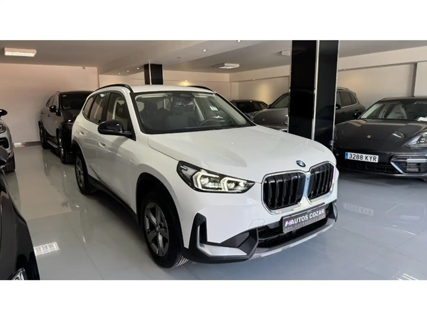 BMW X1 sDrive 18iA Blanco - 1