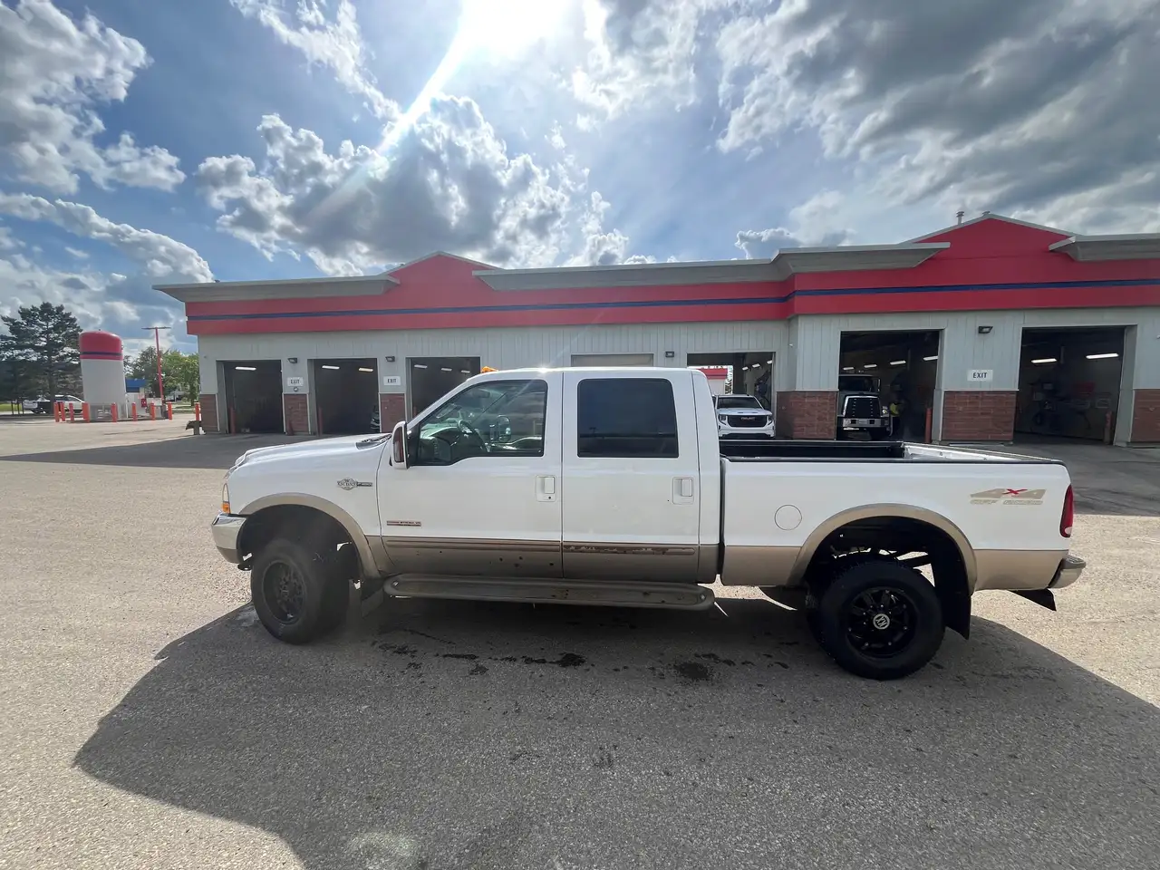 Ford F 350 photo Ford F 350