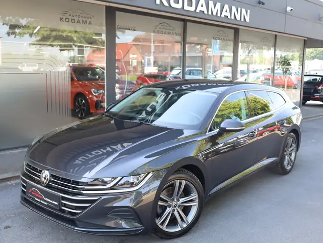 Volkswagen Arteon view 2