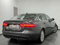 Jaguar XE 2.0 D EU6 - Navi - Cuir - Boite Auto - 1erMain Gris - thumbnail 4