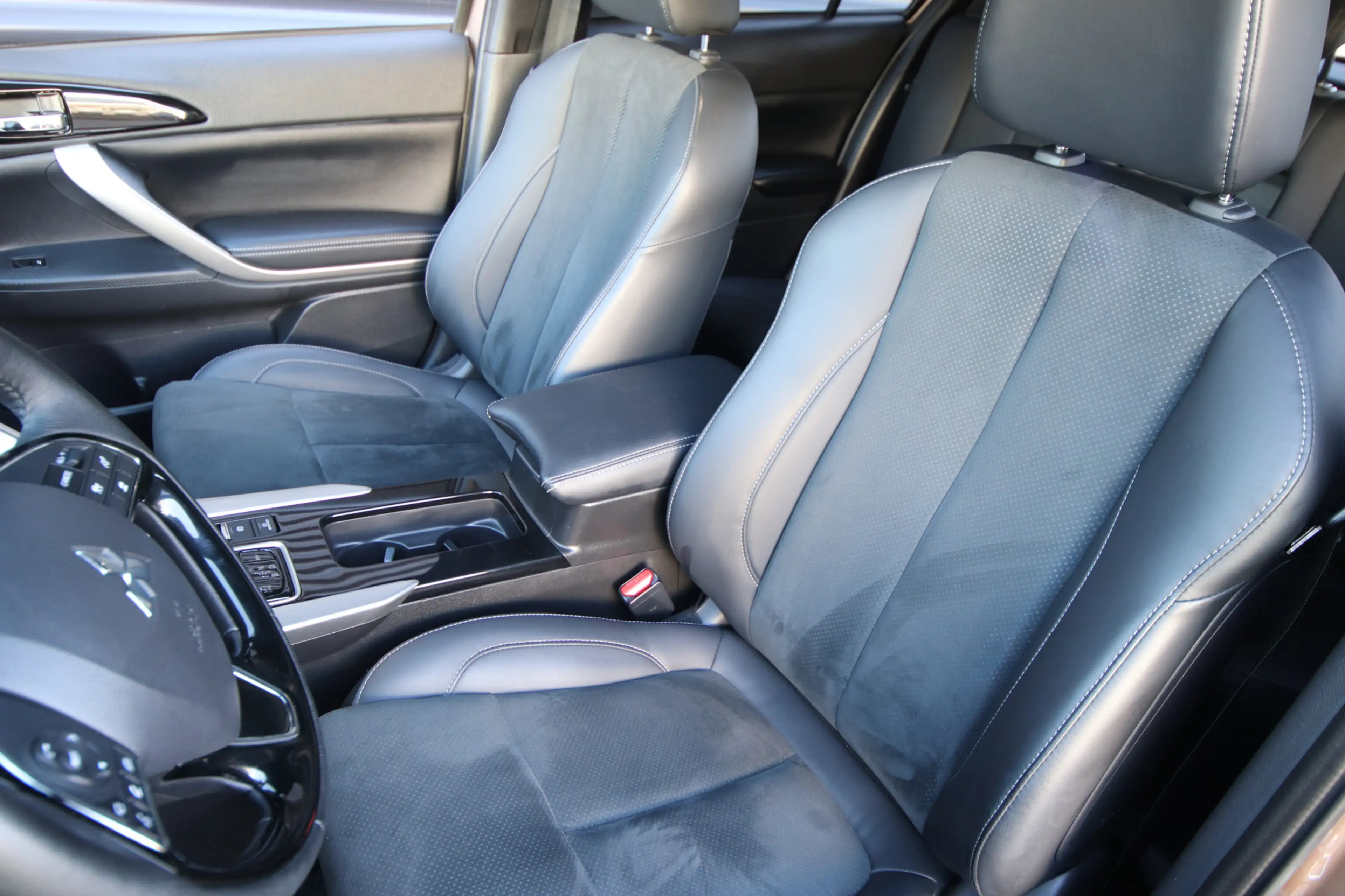 Mitsubishi Eclipse Cross 2.4 PHEV Executive Trekhaak, Adaptive Cruise, New — photo 28