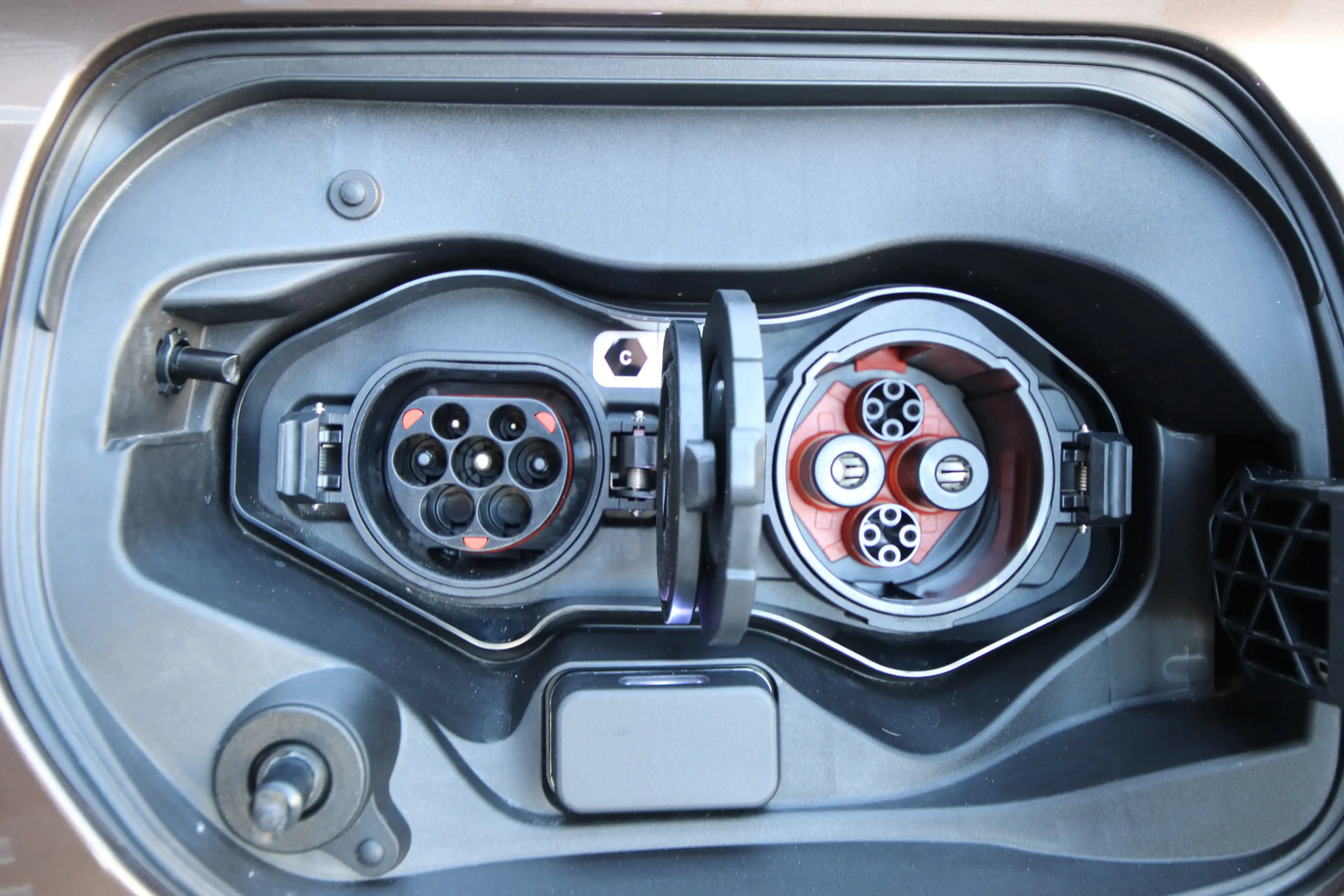 Mitsubishi Eclipse Cross 2.4 PHEV Executive Trekhaak, Adaptive Cruise, New — photo 49