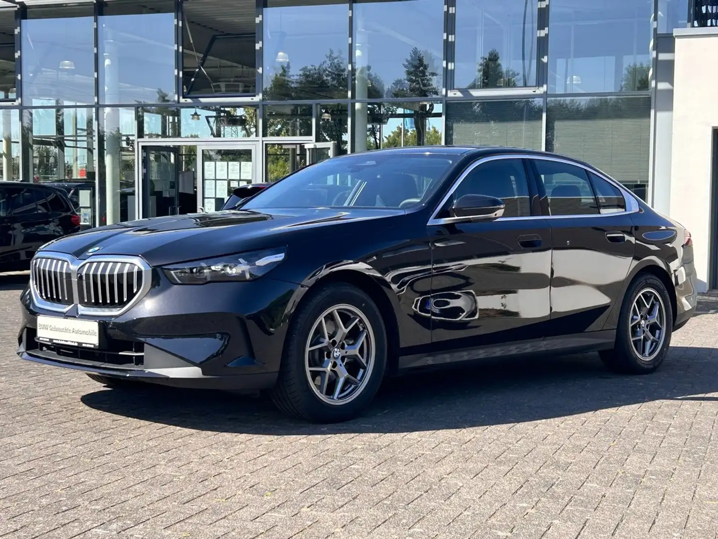 BMW 520 520 i Aut. Lim / Leder / Standheizung / Sitzbel. Negro - 1
