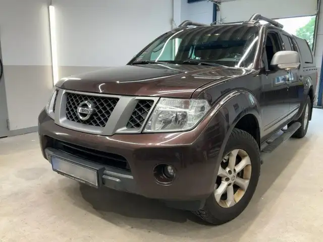 Nissan Navara 2.5 dCi 190CV 4 porte DC. Platinum Evo hard top