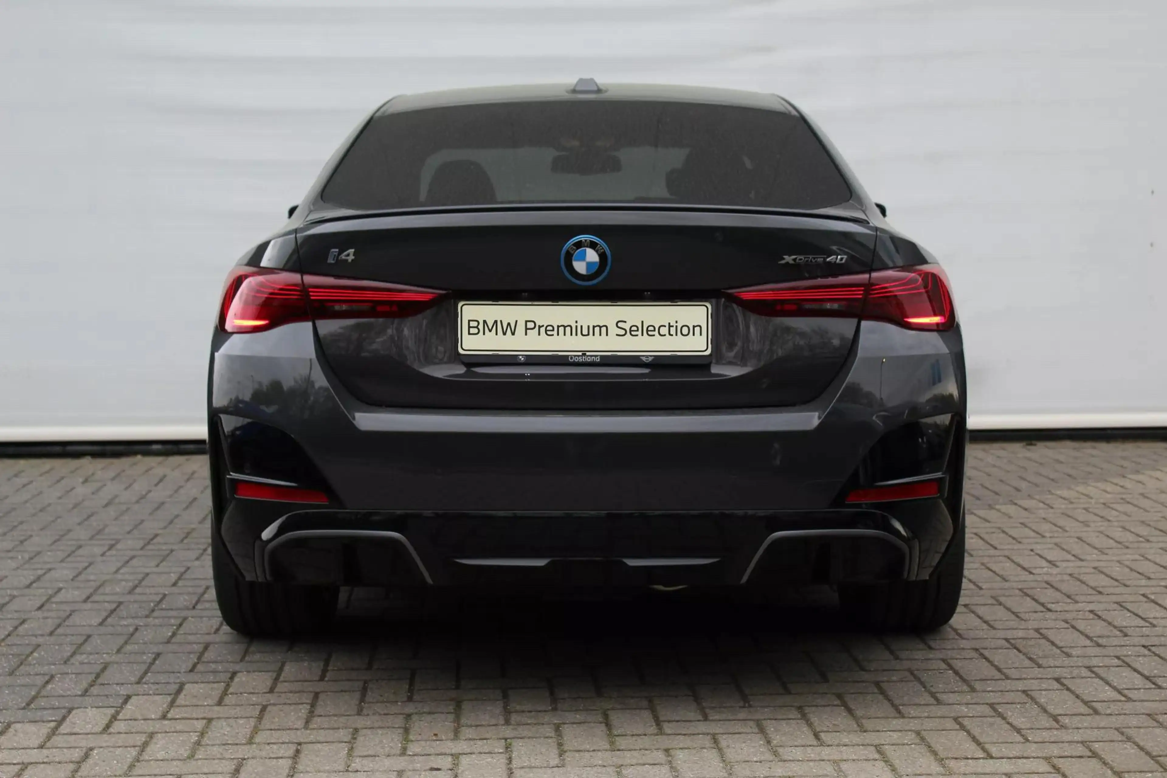 BMW i4 xDrive40 M Sport / Schuif-kanteldak / Trekhaak / A — photo 4