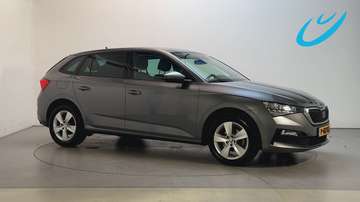1.0 TSI 110pk Ambition App-Connect Parkeersensoren