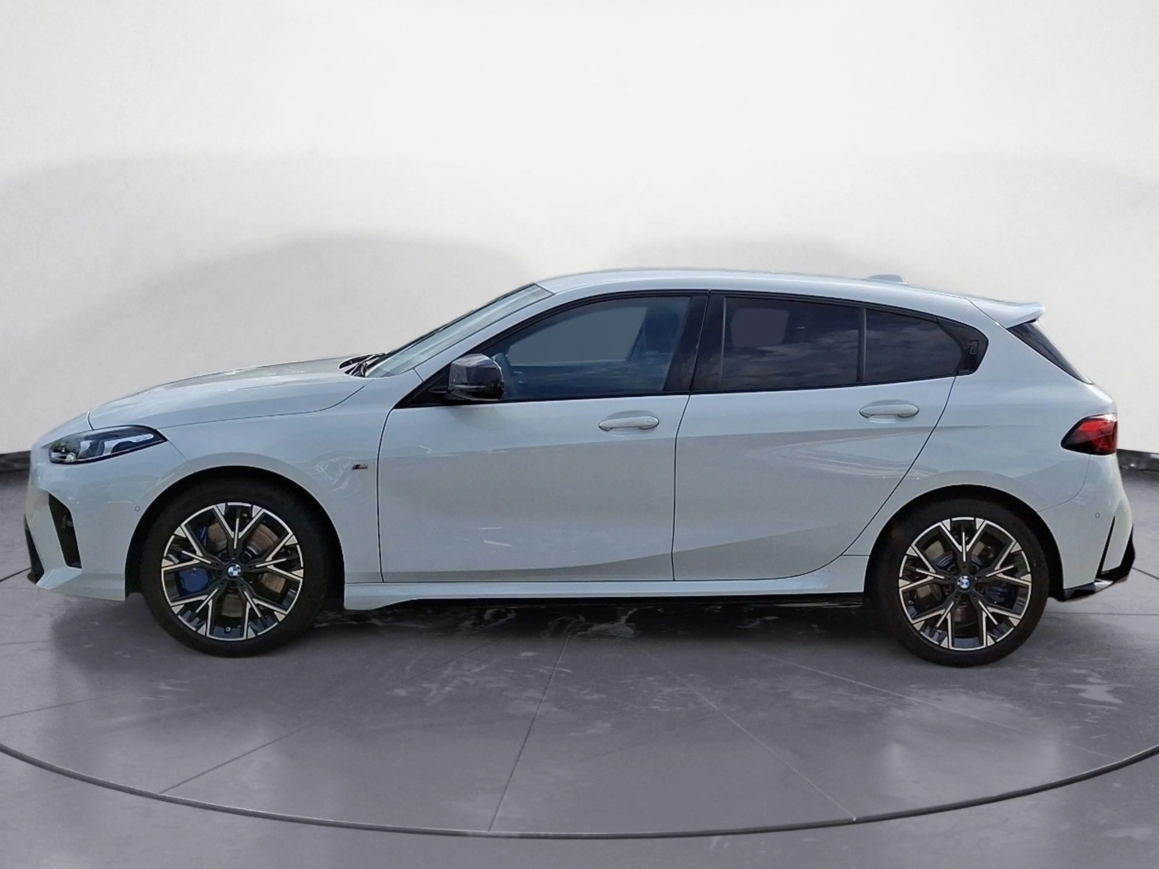 BMW 135 xDrive Iconic Glow Head-Up Adaptiv LED harm — photo 4