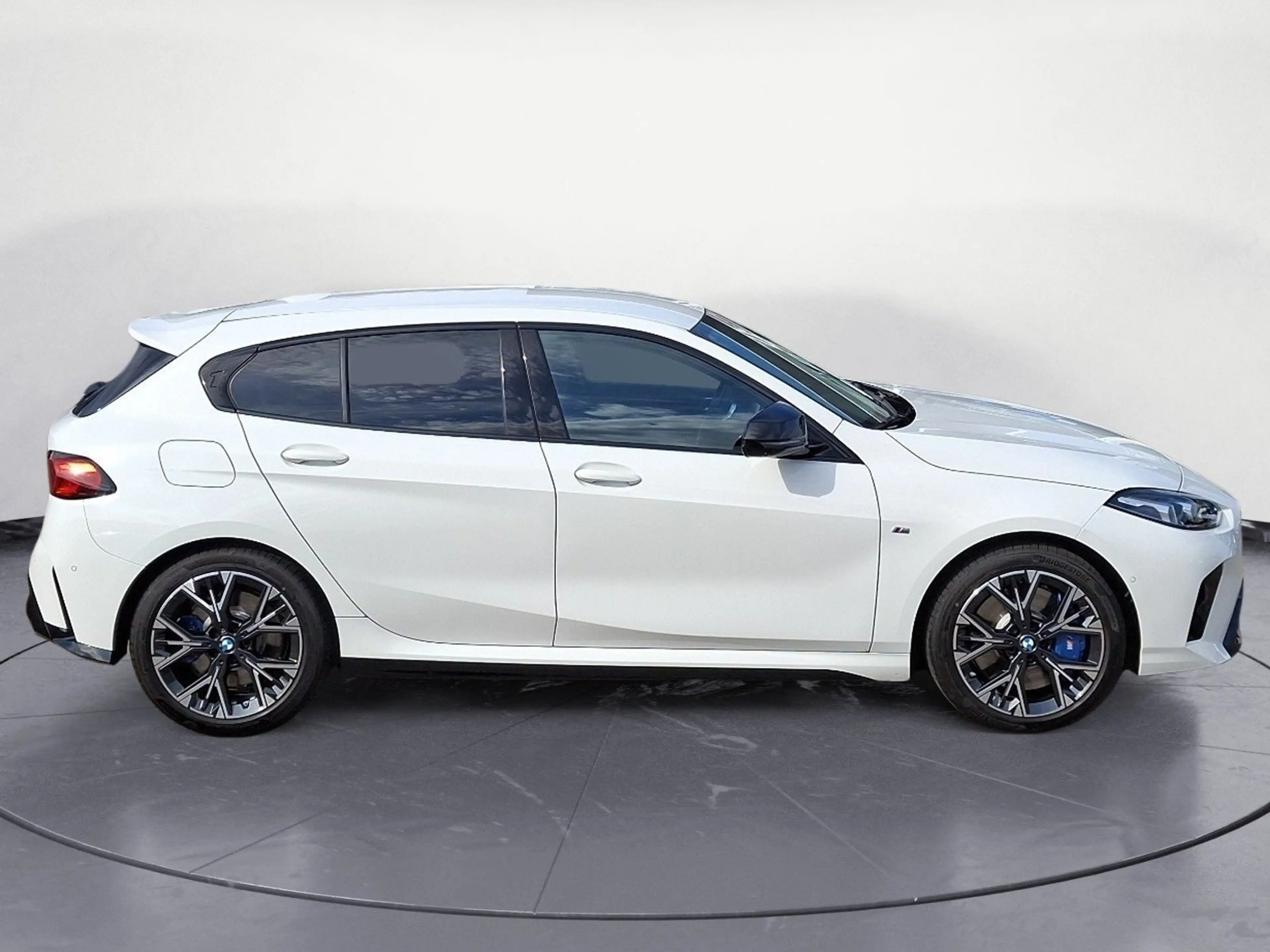 BMW 135 xDrive Iconic Glow Head-Up Adaptiv LED harm — photo 7