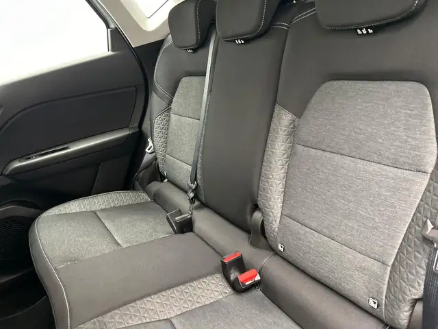 Renault Captur view 17