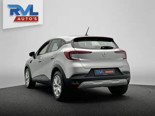 Renault Captur view 3