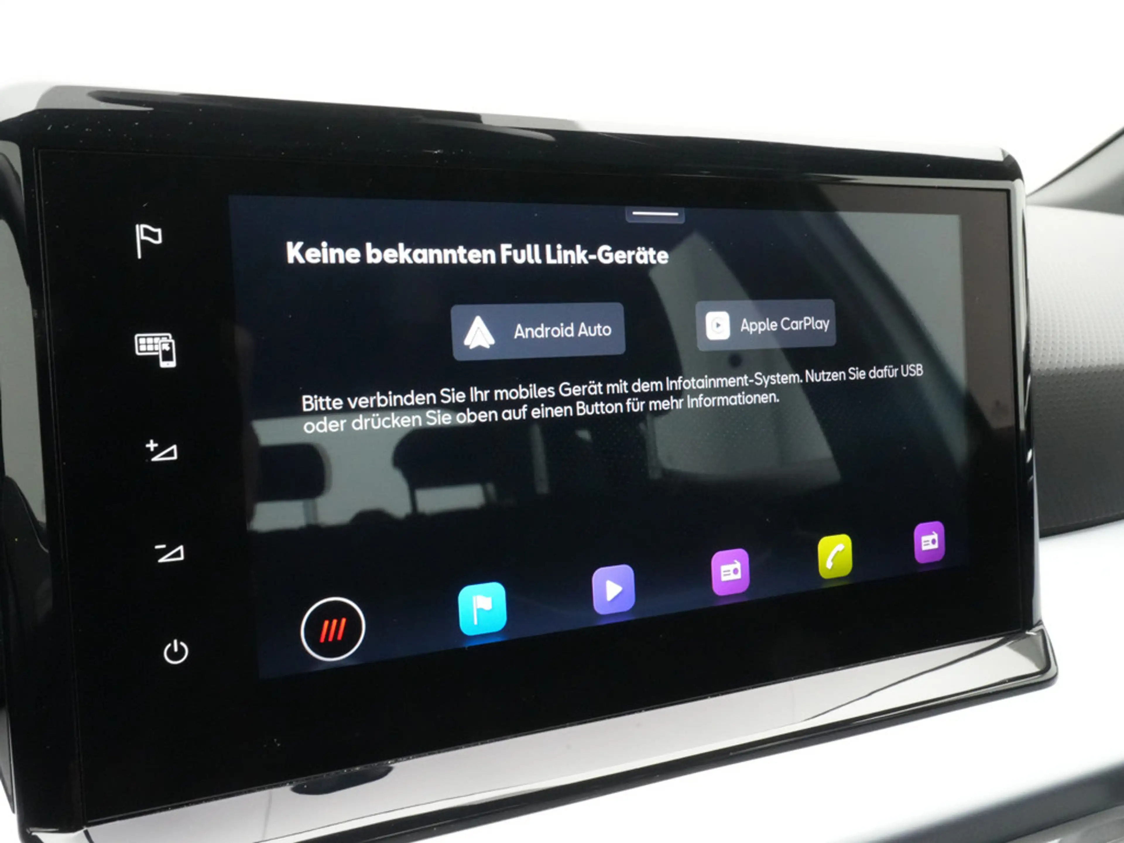 SEAT Arona FR DSG PDC NAVI CARPLAY KAM VIRT ACC SHZ — photo 9