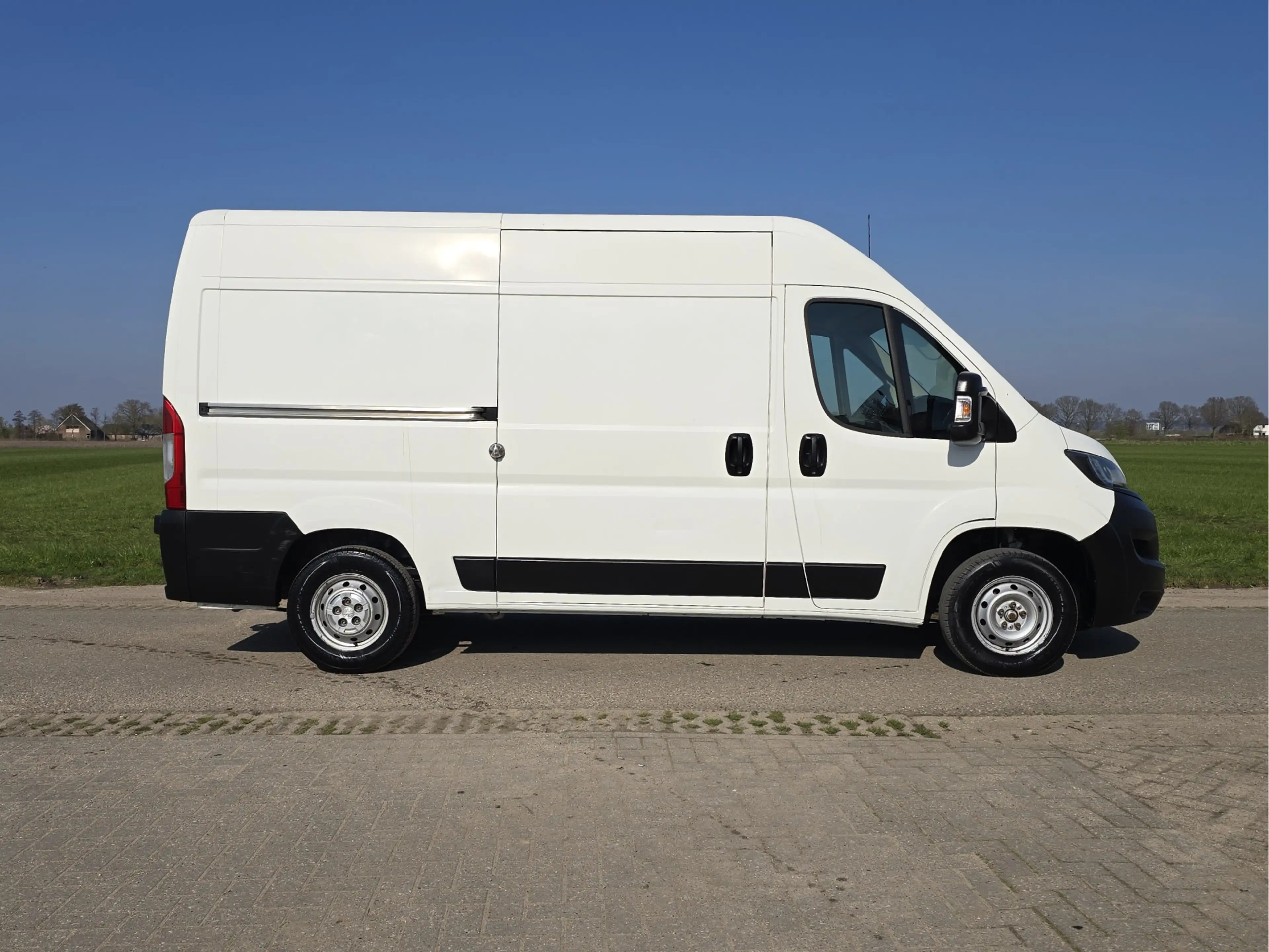 Peugeot Boxer 333 2.0 BlueHDI L2H2 Pro - 130 Pk - Euro 6 - Airco — photo 7