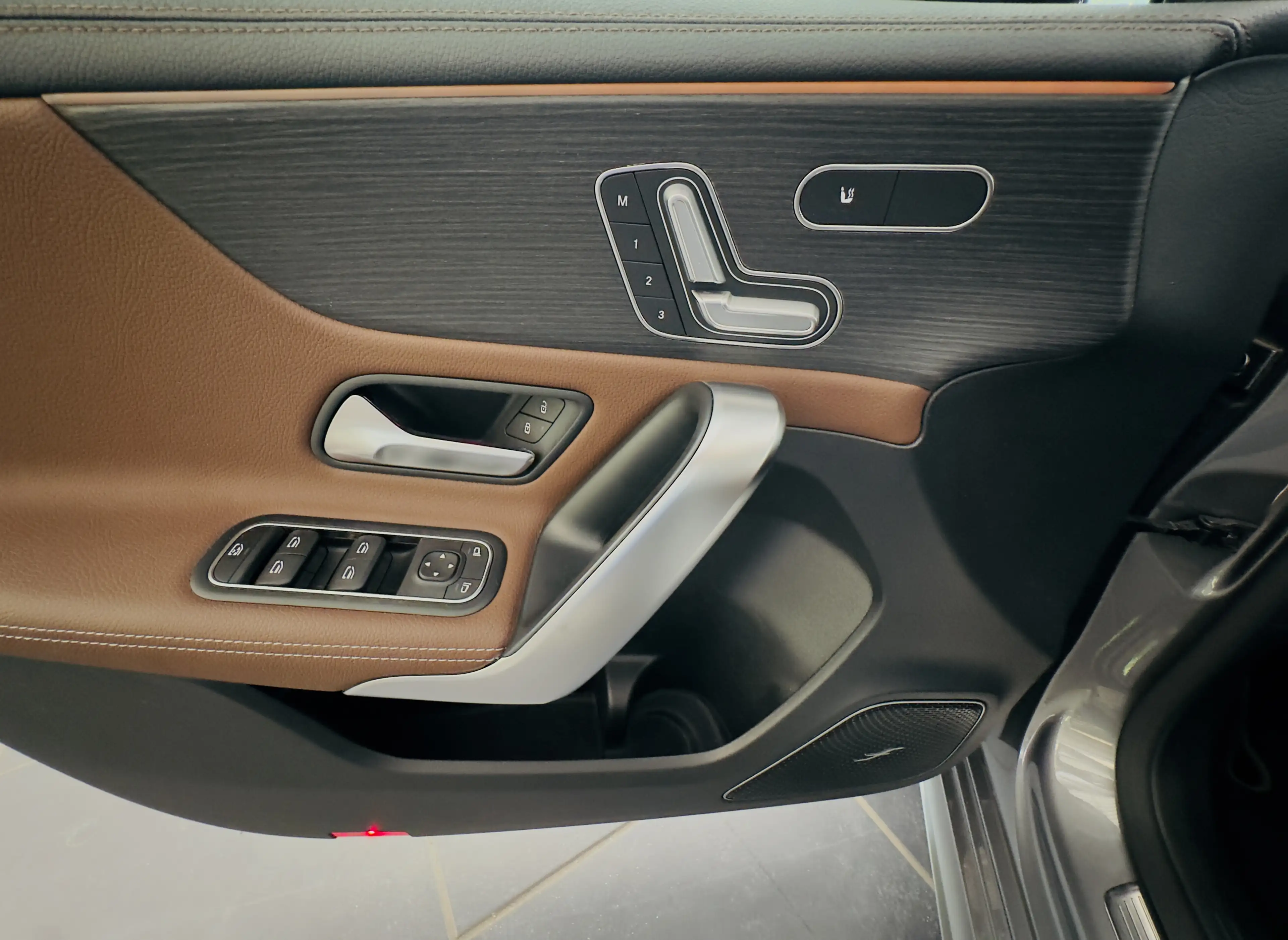 Mercedes-Benz A 220 AMG-LINE   BURMESTER   MEMORY   MULTIBEAM — photo 14