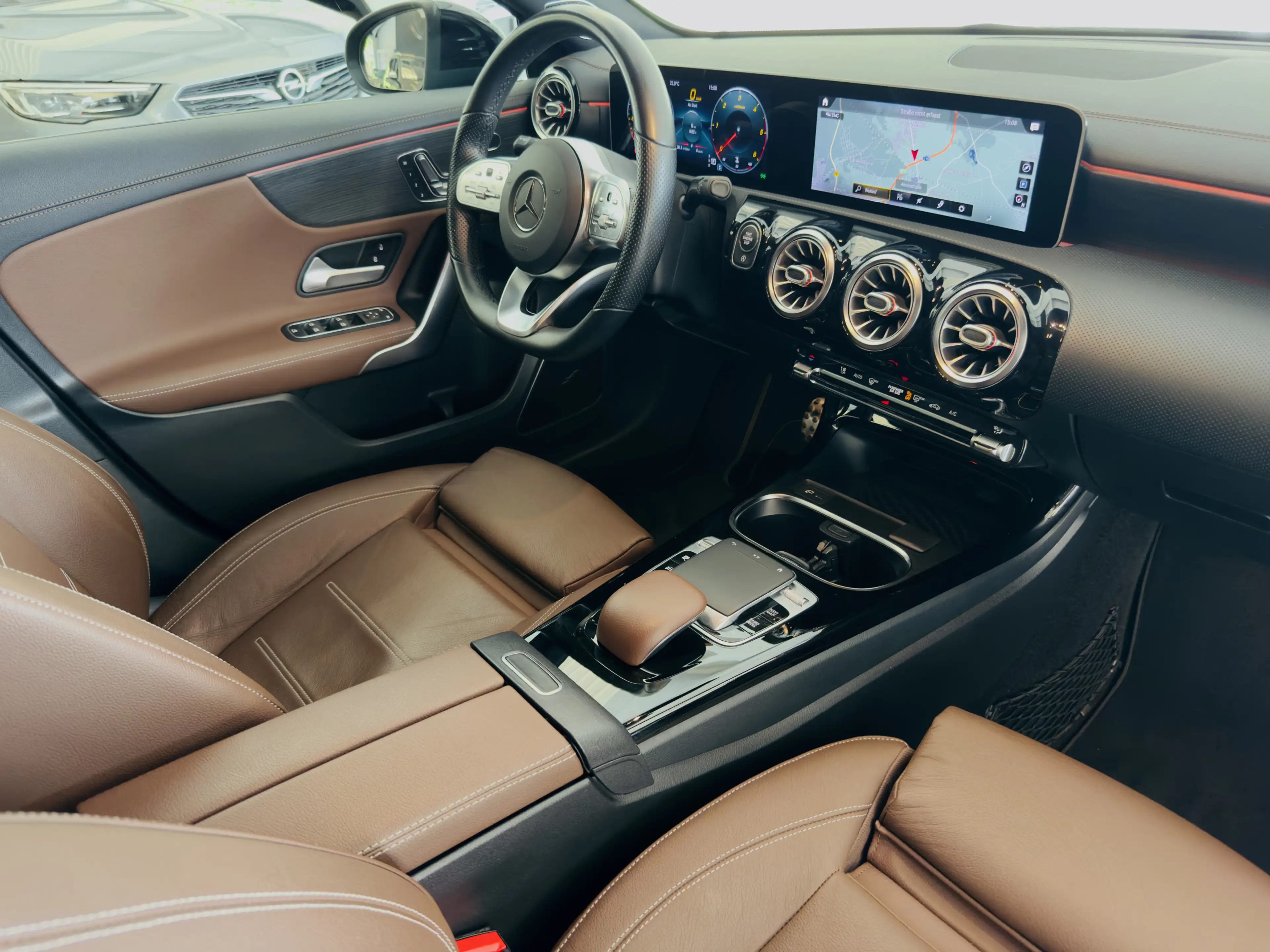 Mercedes-Benz A 220 AMG-LINE   BURMESTER   MEMORY   MULTIBEAM — photo 9