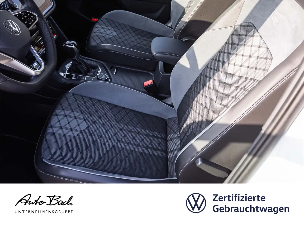 Volkswagen Tiguan Allspace R-Line 2.0TSI 4M DSG Navi LED Hu 10