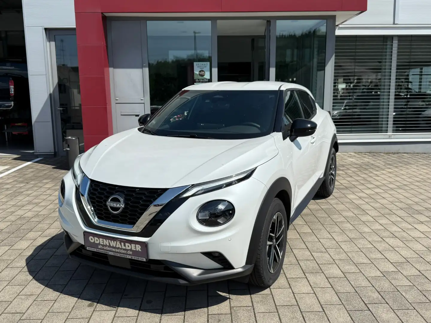 Nissan Juke 1.0DIG-T N-Connecta DCT Winter Paket Bianco - 1