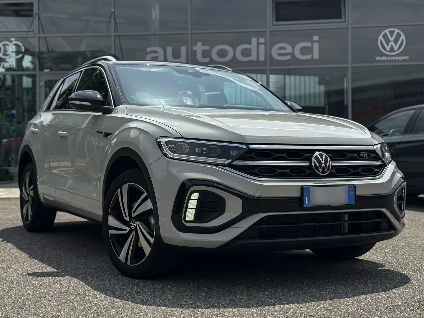 Volkswagen T-Roc T-Roc 1.0 tsi R-Line 110cv Bianco - 2