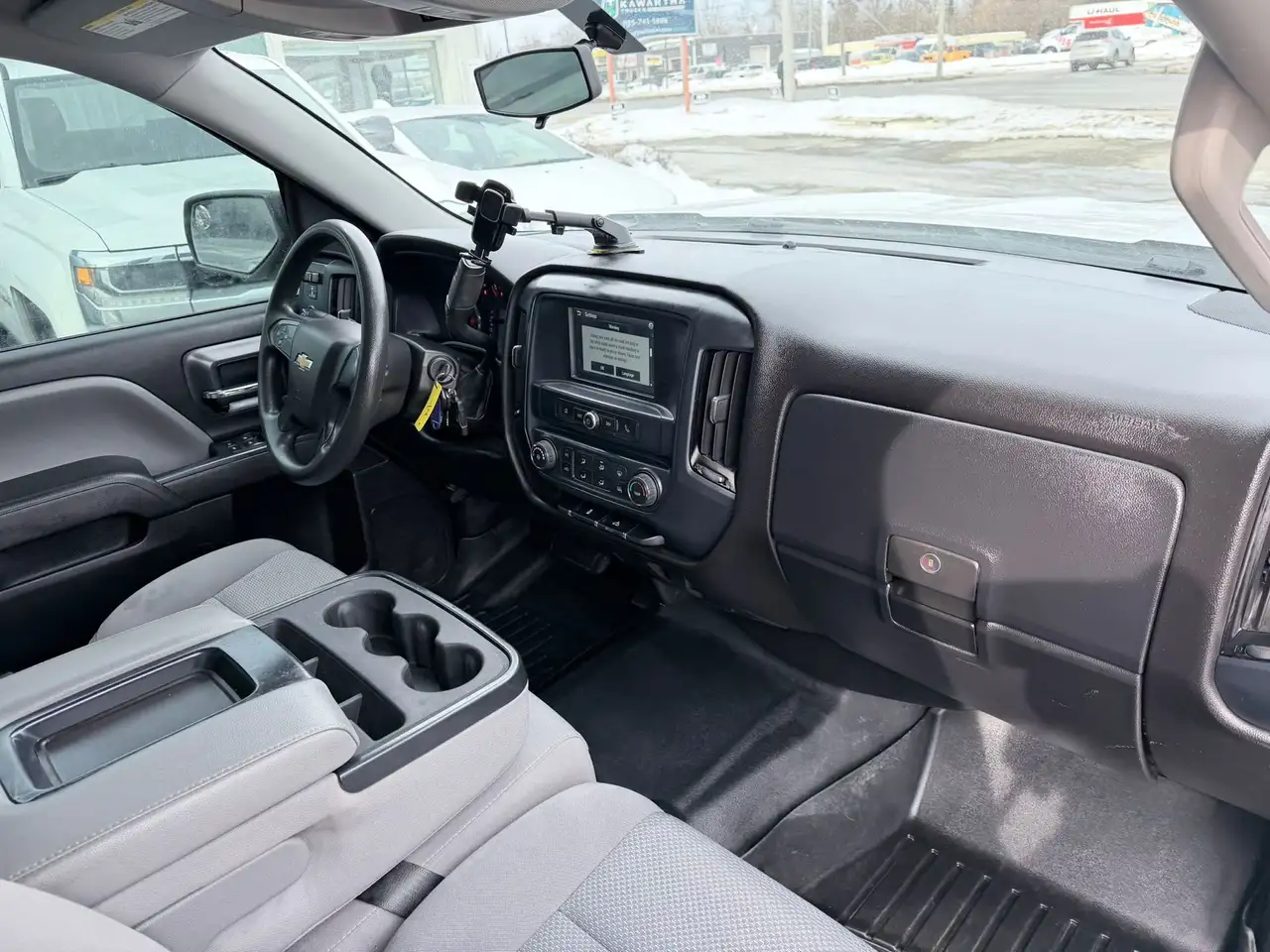 Chevrolet Silverado 1500 снимка Chevrolet Silverado 1500