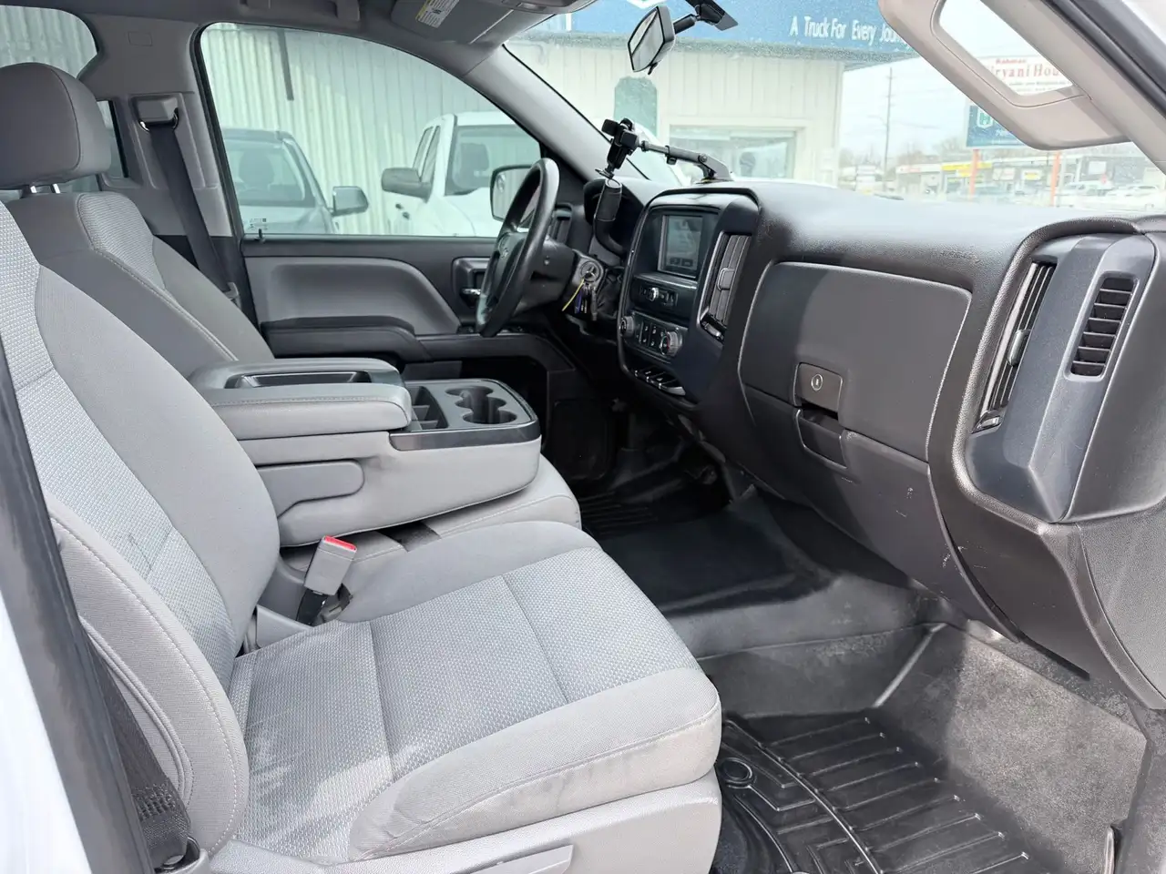 Chevrolet Silverado 1500 снимка Chevrolet Silverado 1500