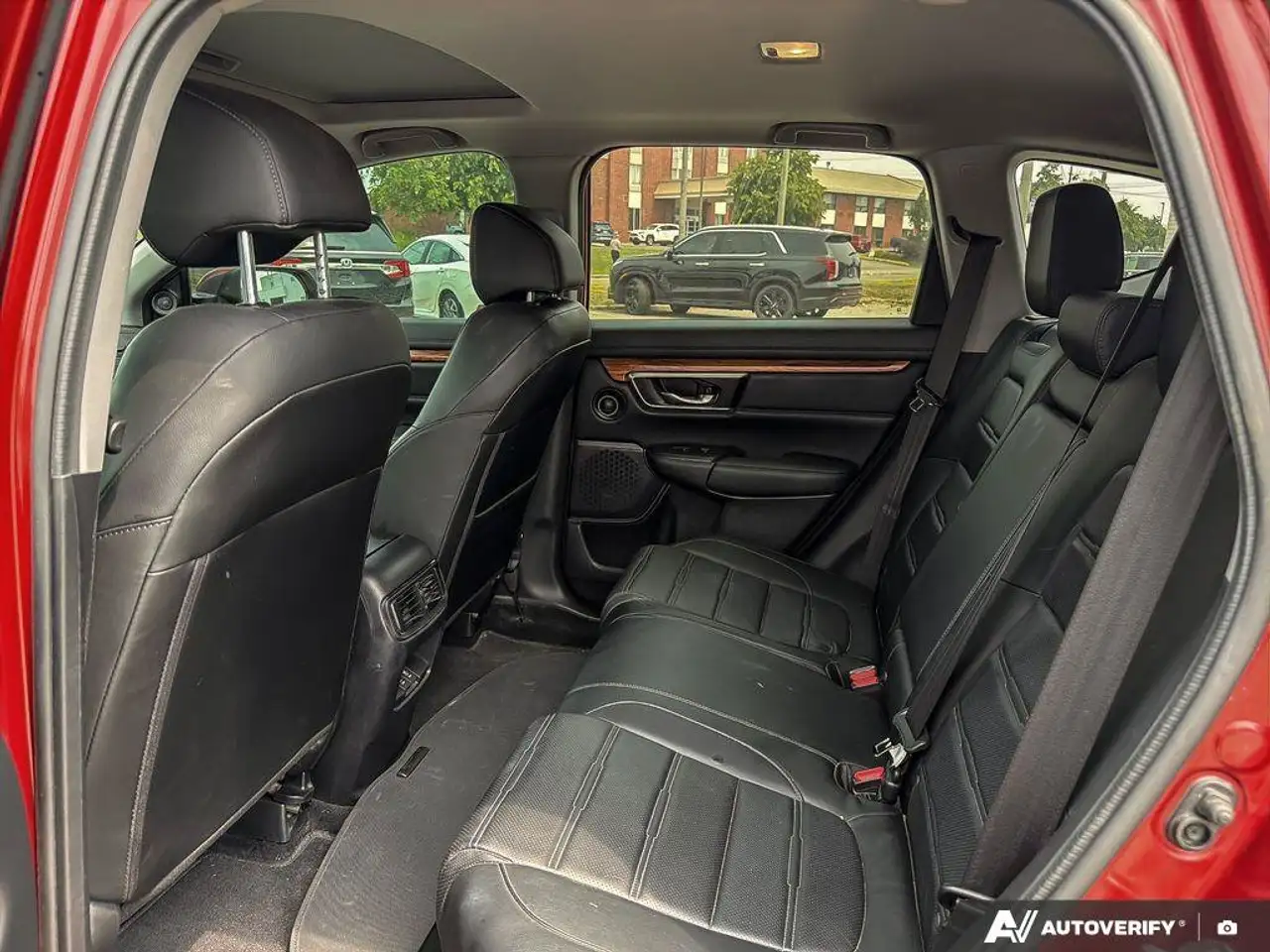 Honda CR-V photo Honda CR-V