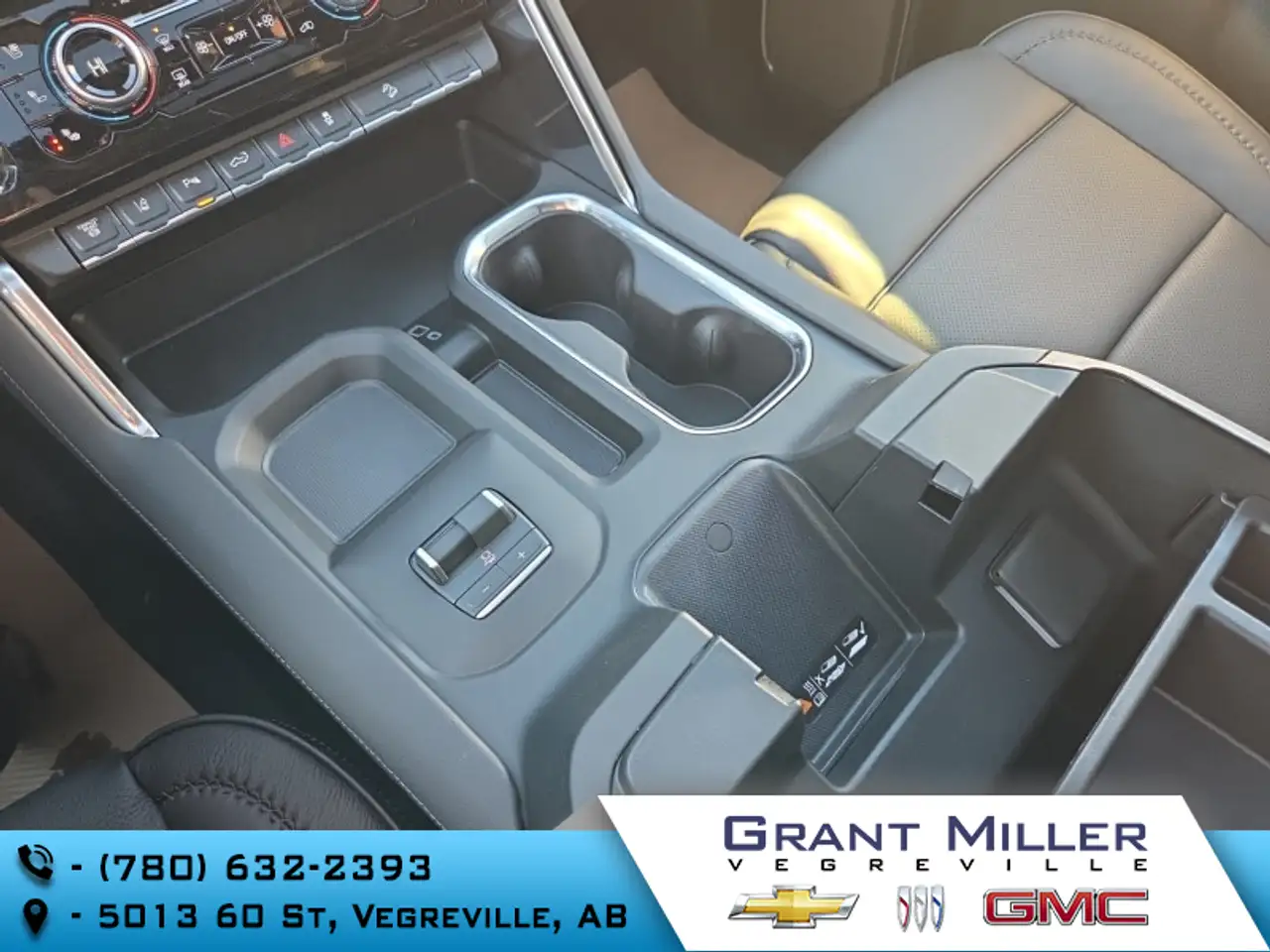 GMC Sierra 3500HD снимка GMC Sierra 3500HD