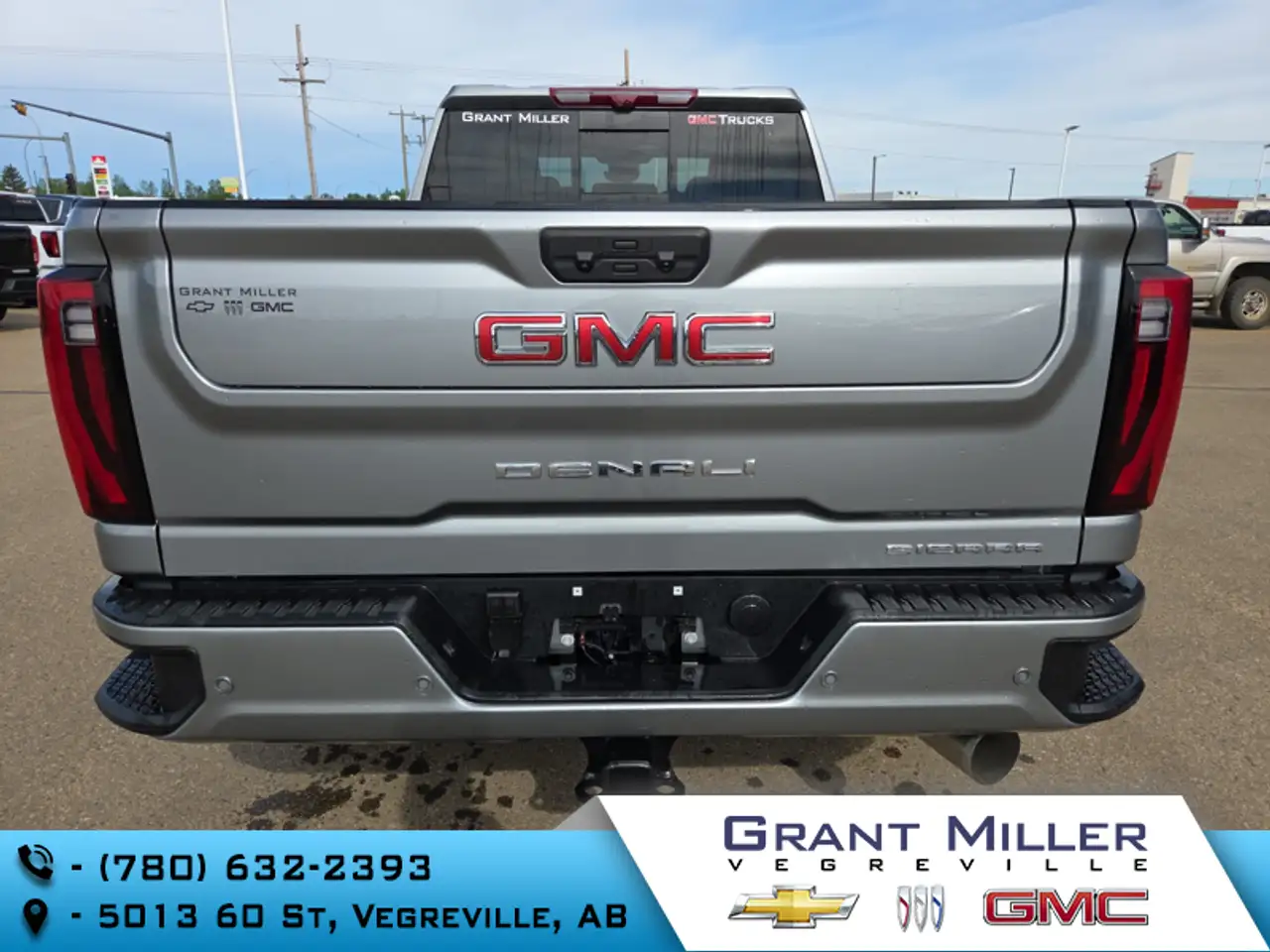 GMC Sierra 3500HD снимка GMC Sierra 3500HD