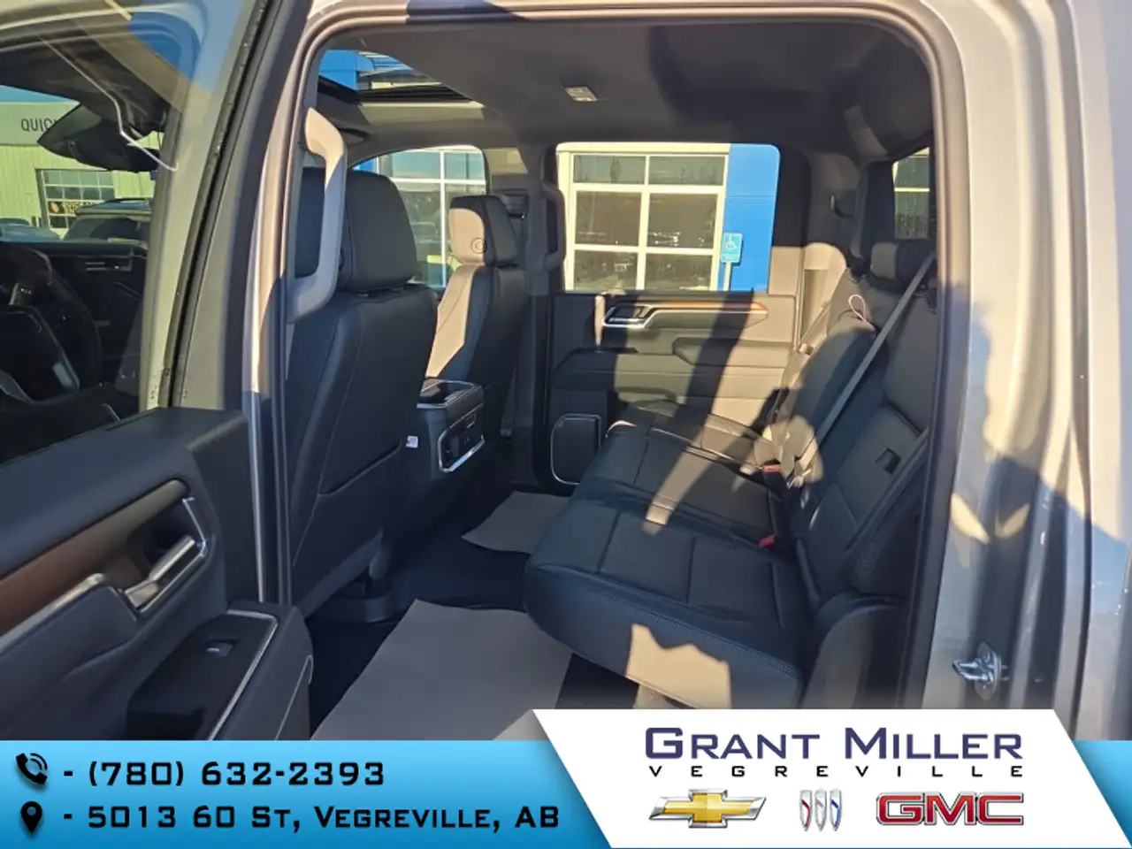 GMC Sierra 3500HD снимка GMC Sierra 3500HD