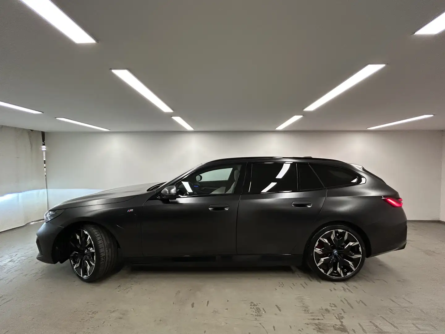 BMW 530 e Touring M Sportpaket Pro AHK DA. Prof. PA. Prof. Gris - 2